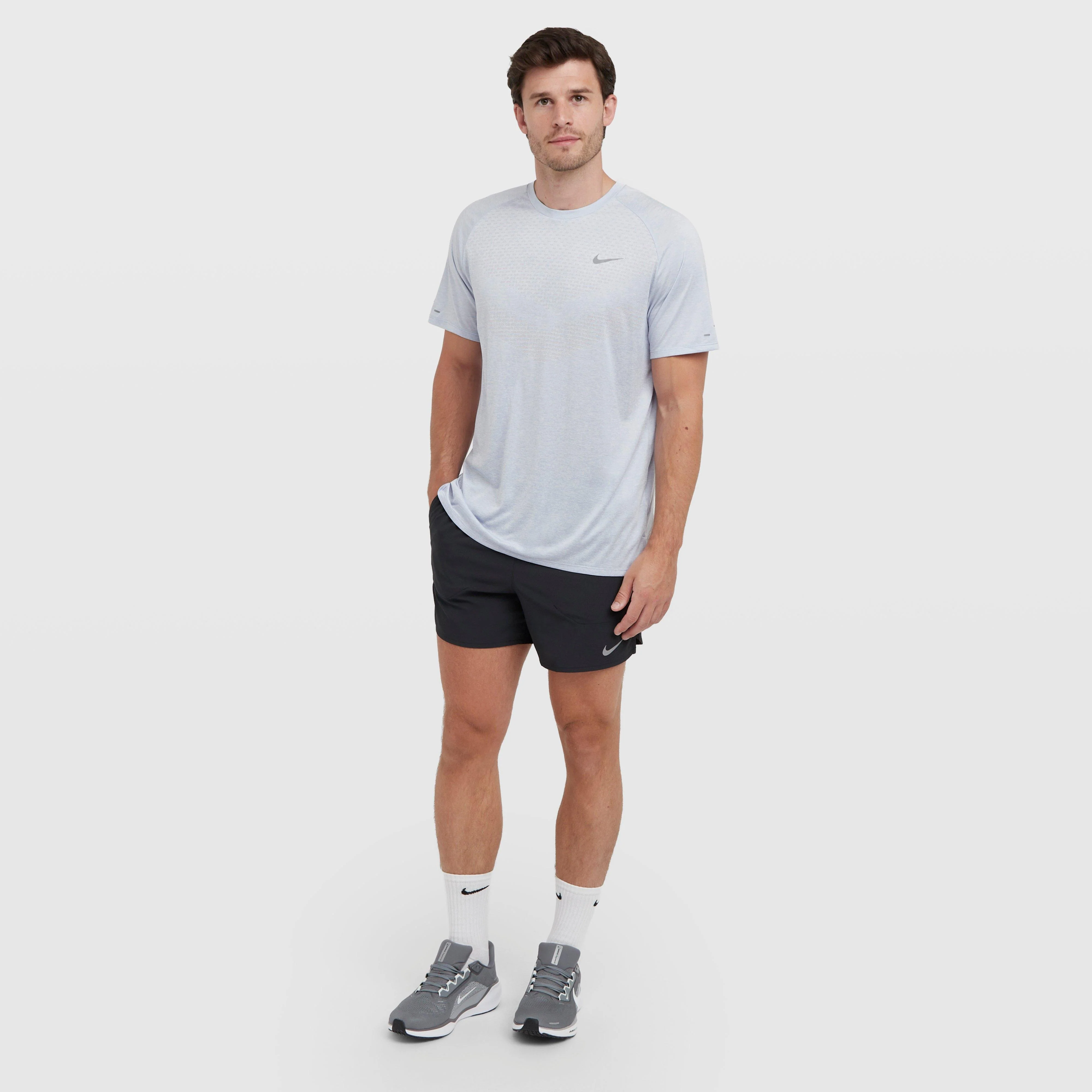 Men’s Dri-FIT ADV Short Sleeve Running T-Shirt - Image 3
