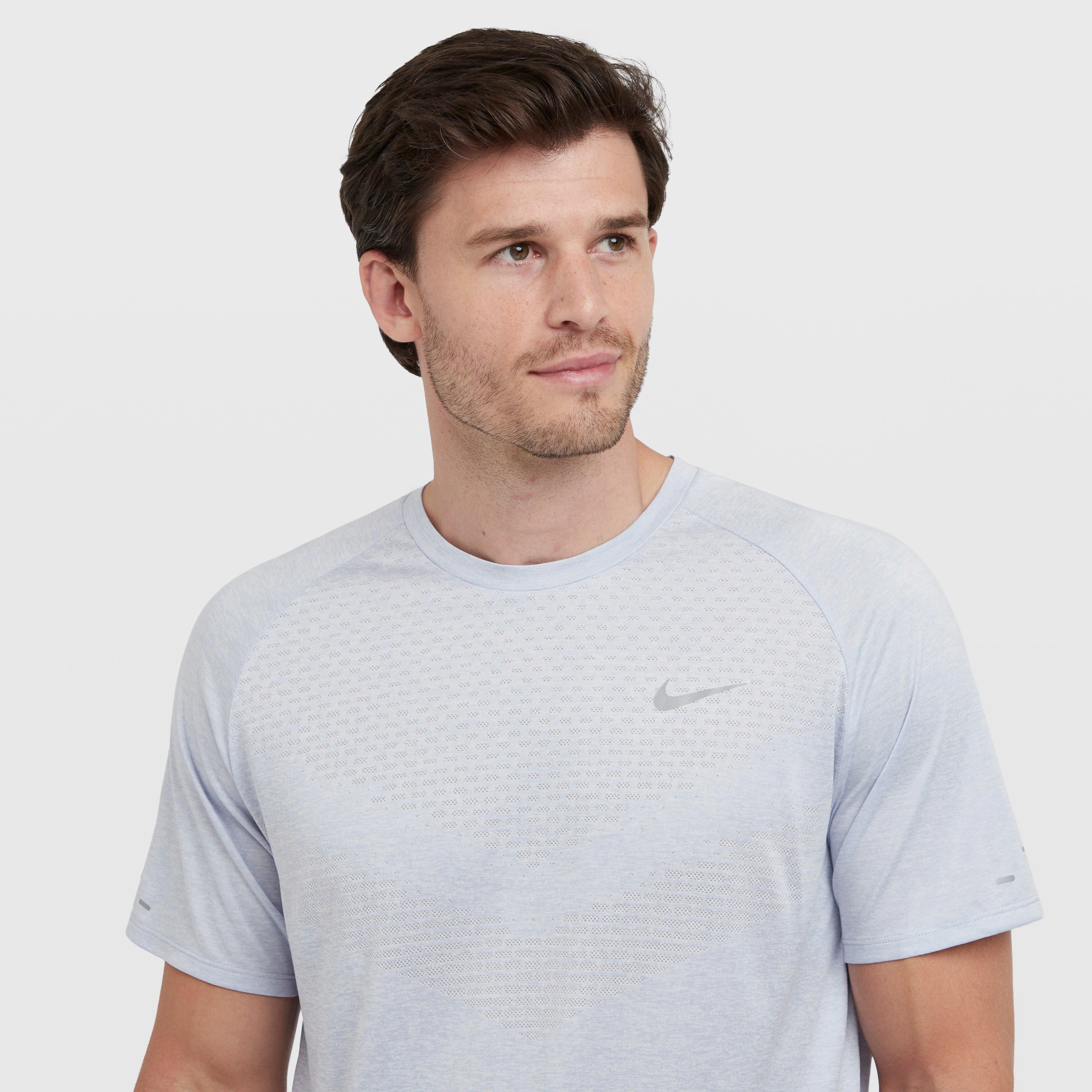 Men’s Dri-FIT ADV Short Sleeve Running T-Shirt - Image 4