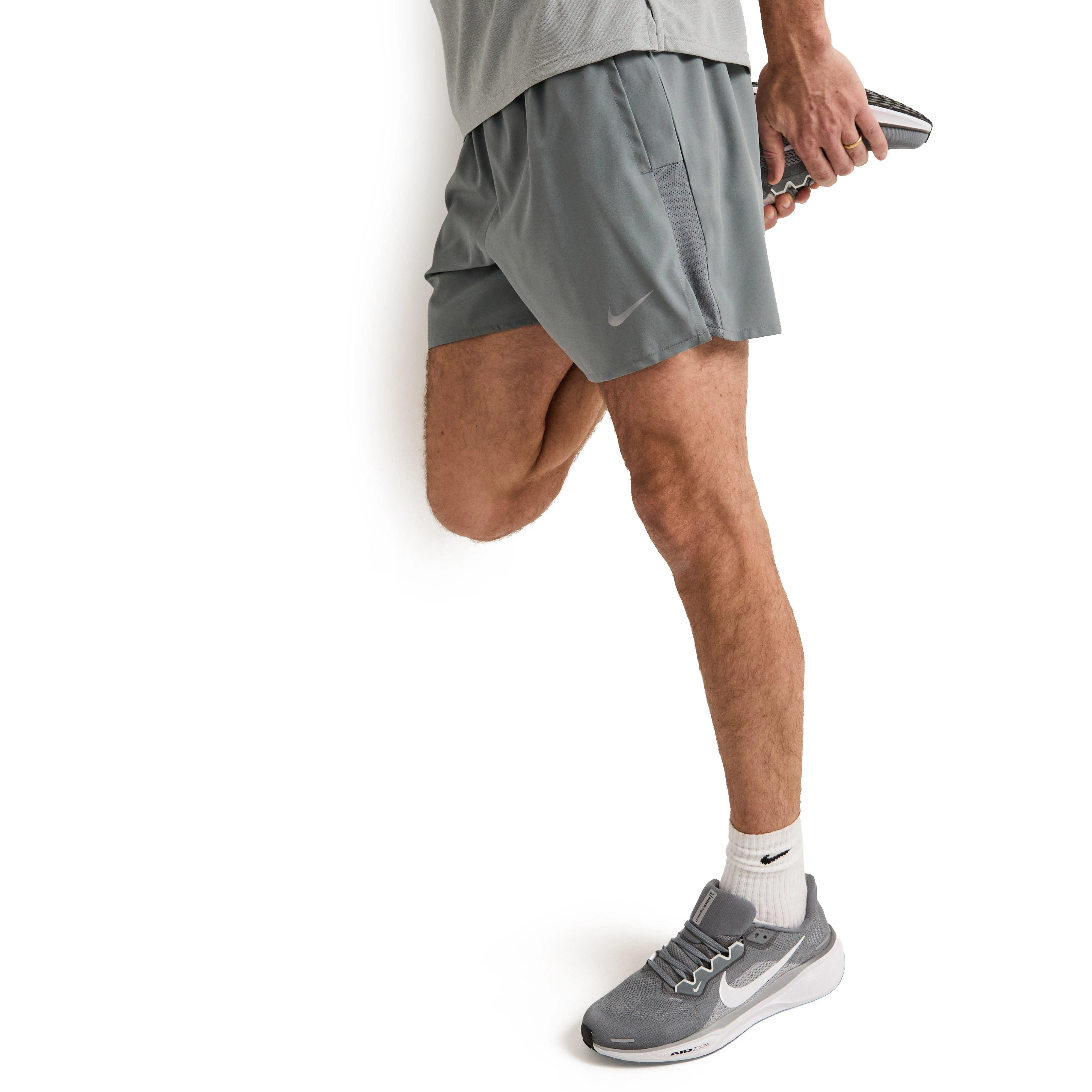 Men's Dri-FIT Challenger 5" Brief-Lined Versatile Shorts - Image 5