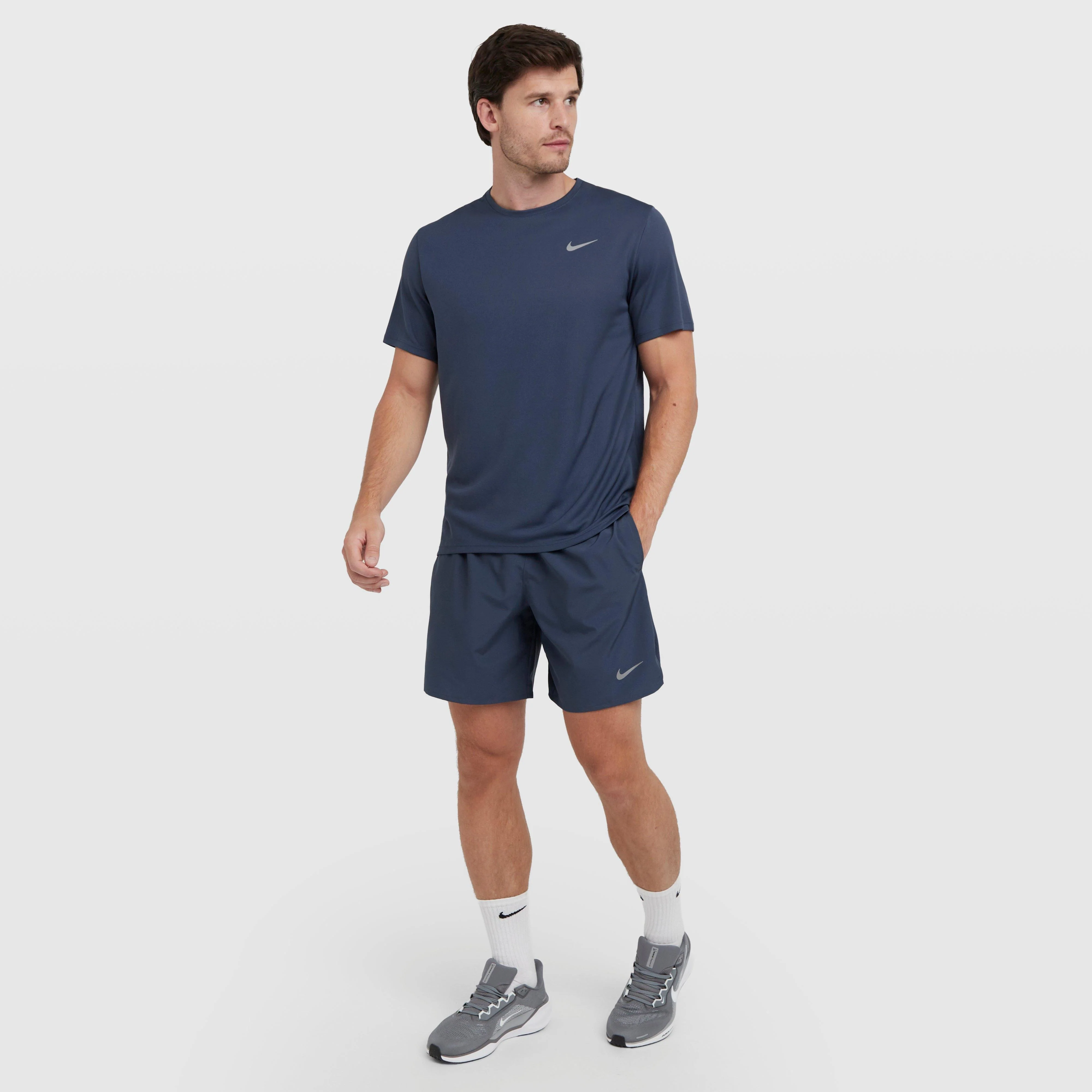 Men’s Dri-FIT Challenger Running Shorts 7" - Image 3