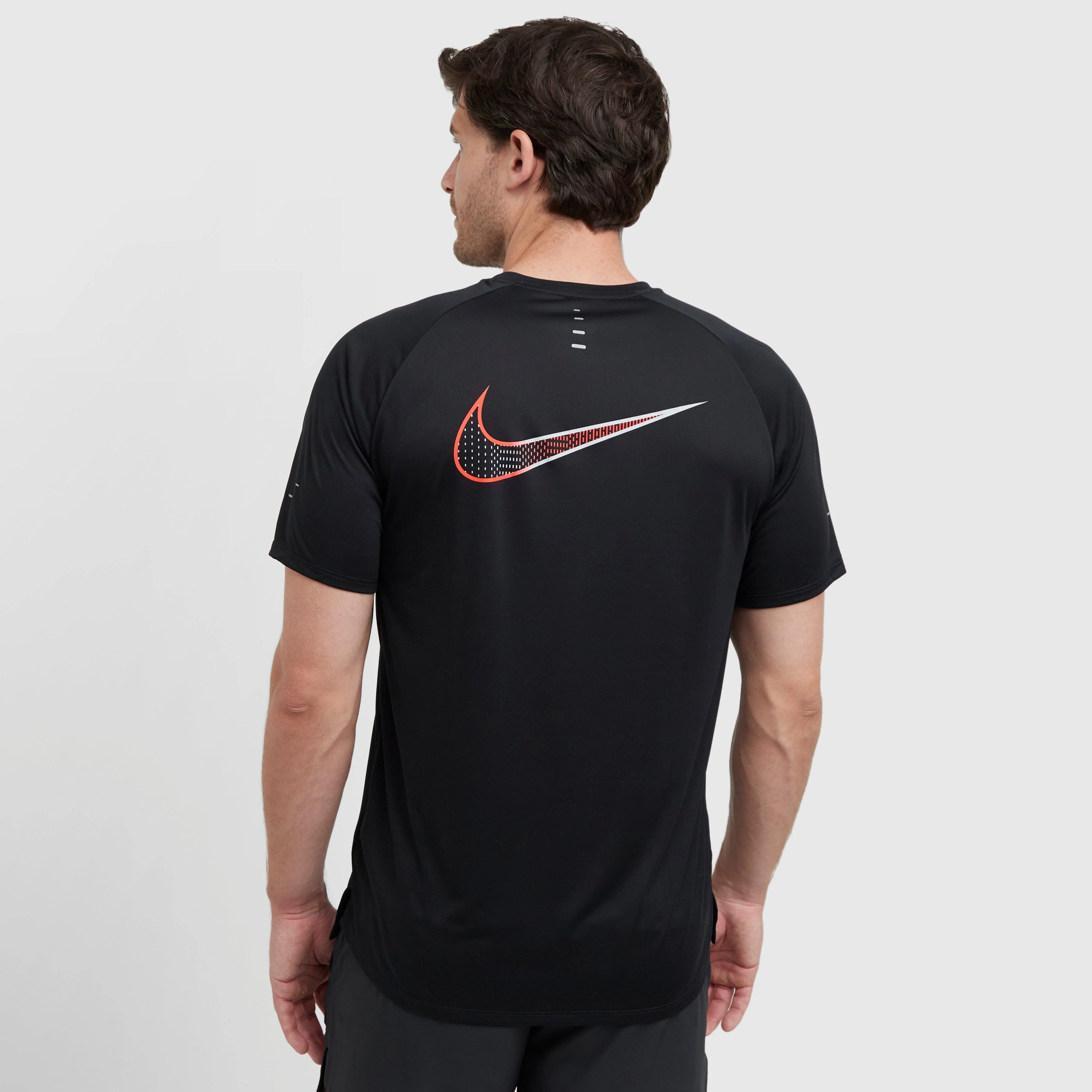 Men’s Dri-FIT Energy Stride T-Shirt - Image 2