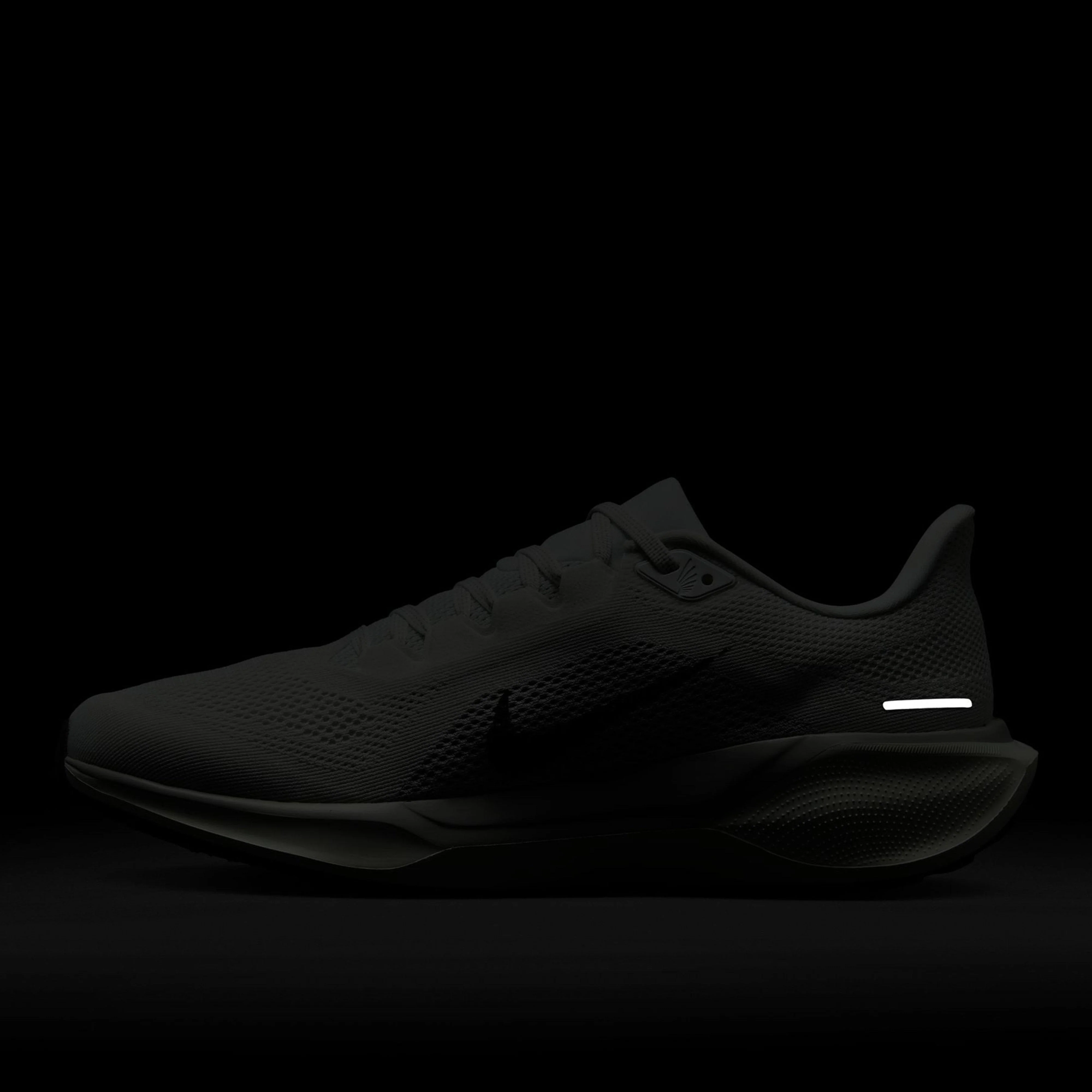 Men’s Pegasus 41 Road Running Shoe - Image 9