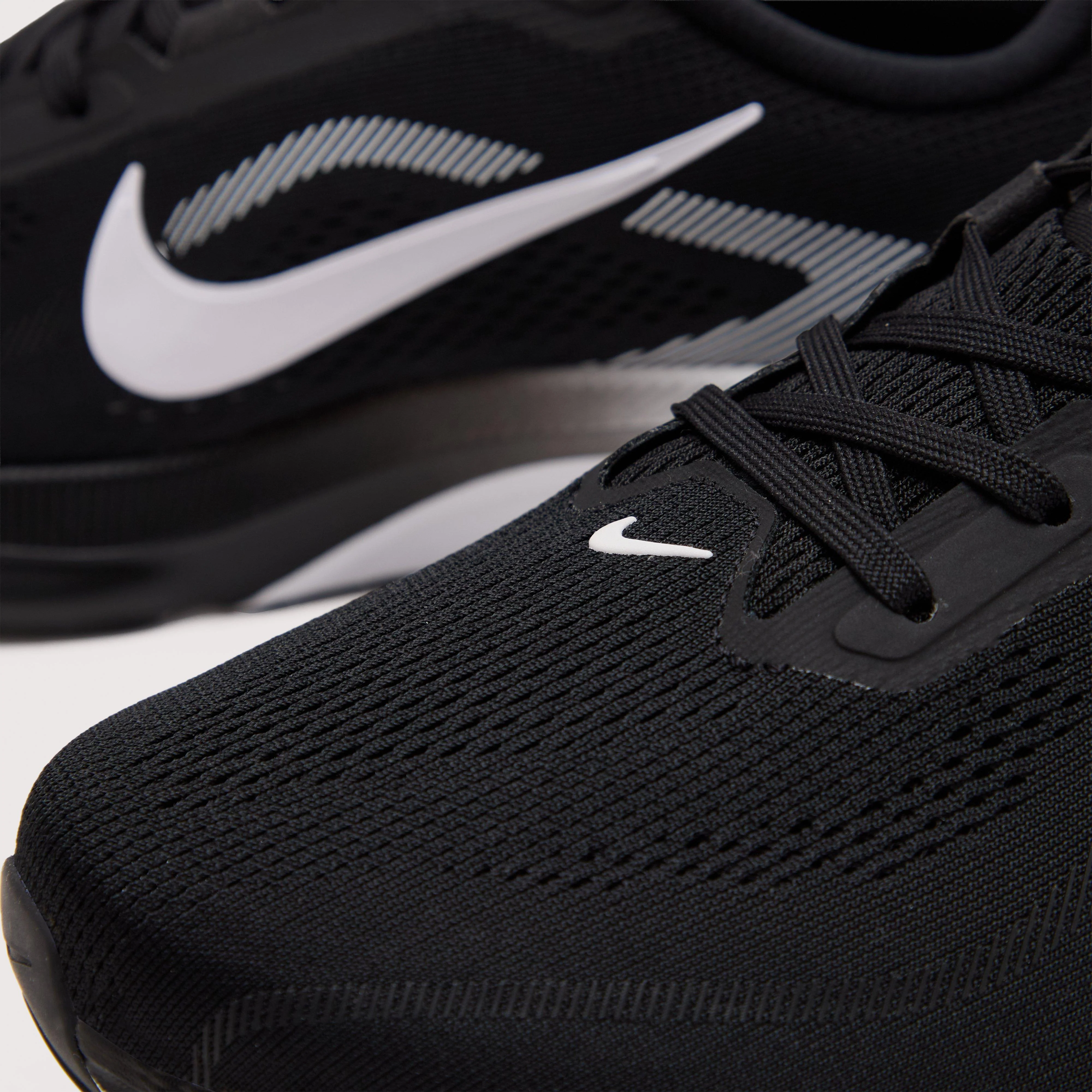 Men’s Pegasus 42 Road Running Shoes (Wide) - Image 4