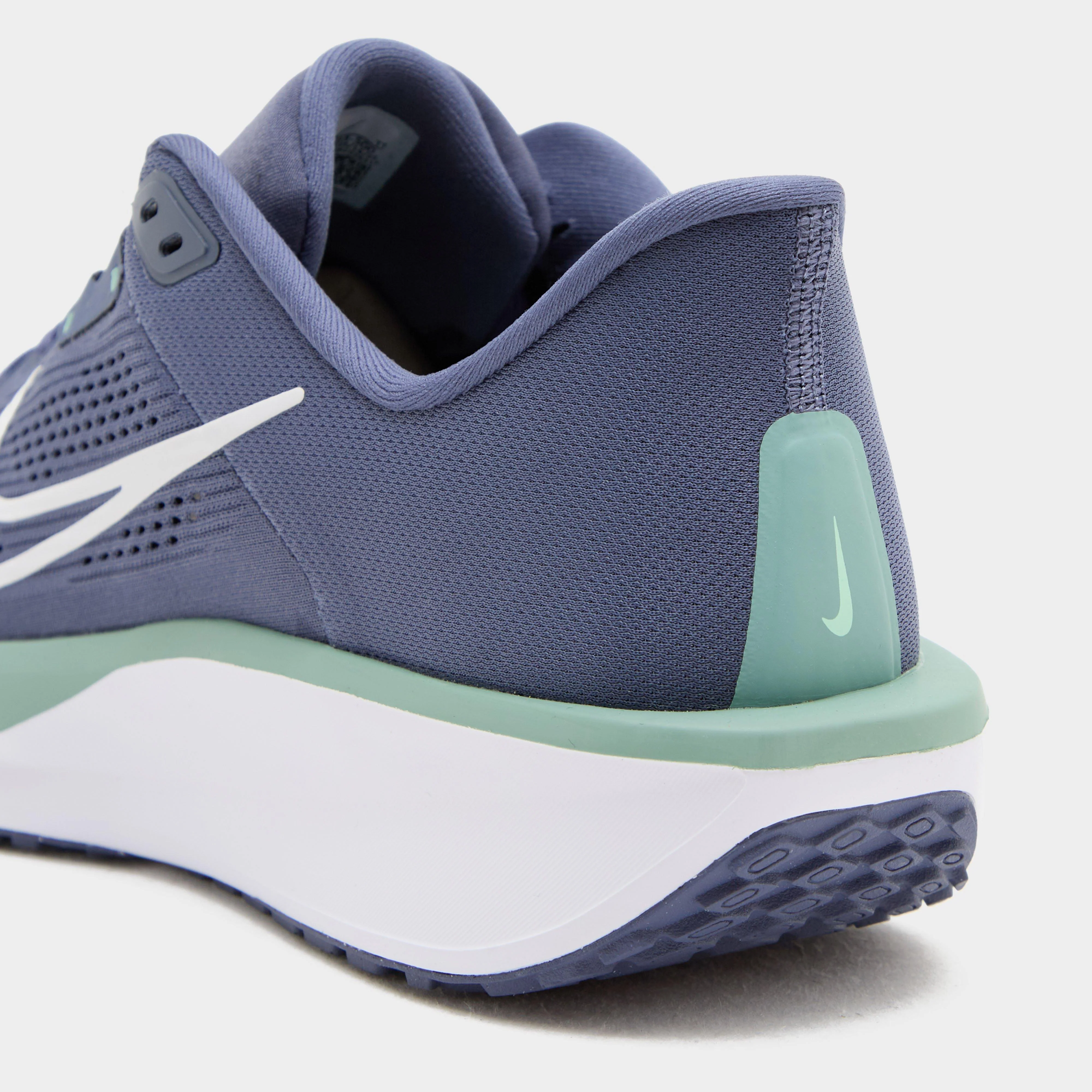 Men’s Quest 6 Road Running Shoe - Image 6