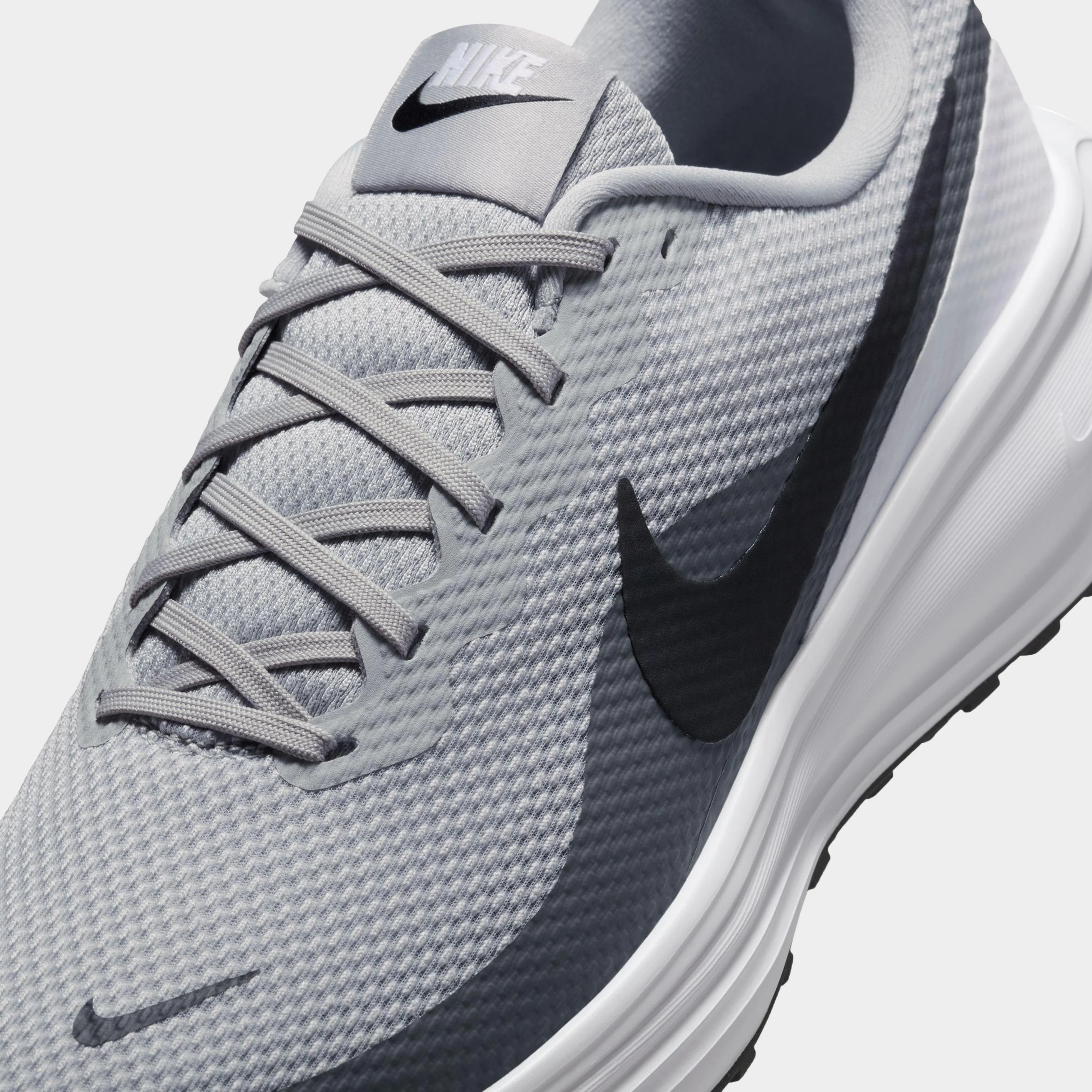 Men's Revolution 8 Road Running Shoes - Image 4