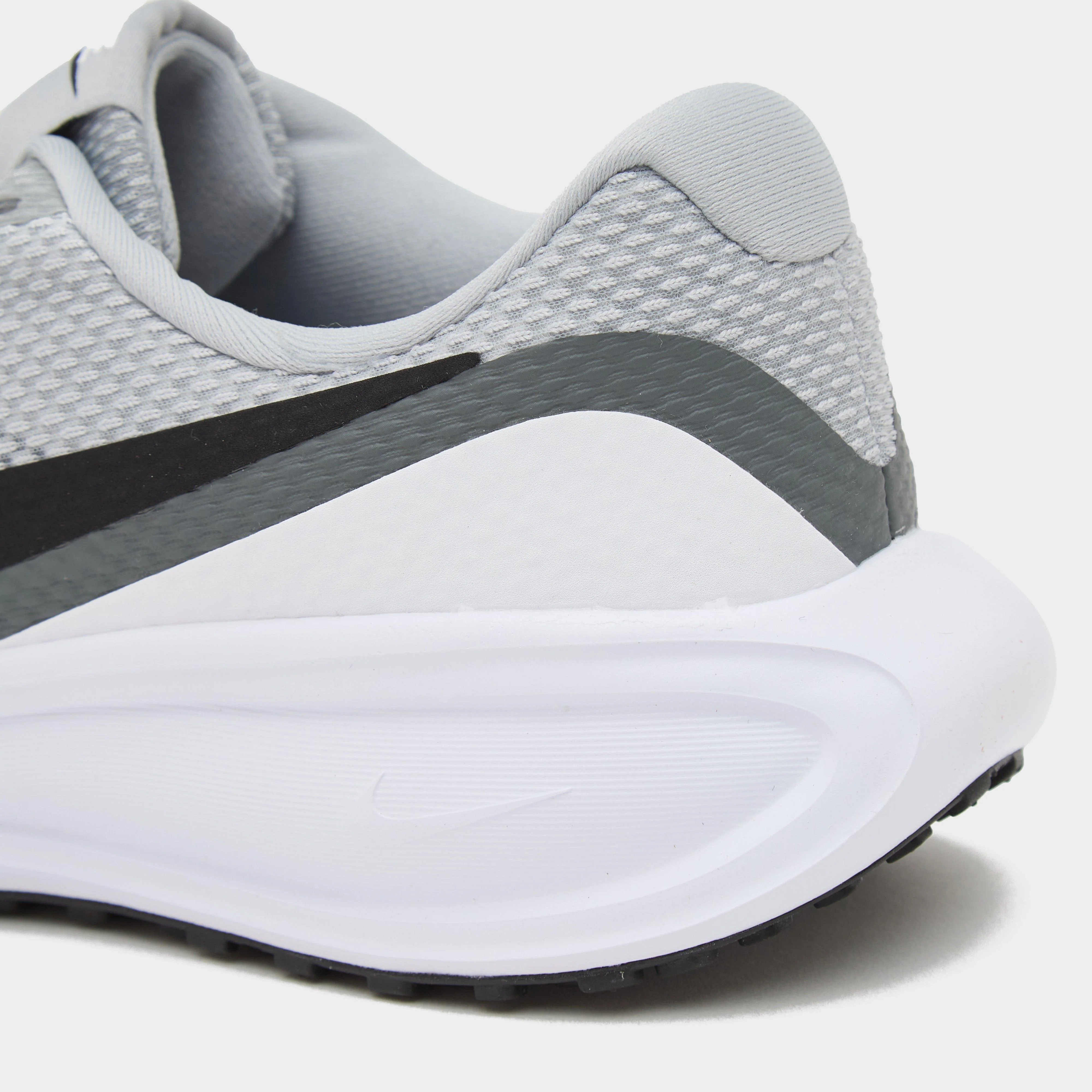Men's Revolution 8 Road Running Shoes - Image 6