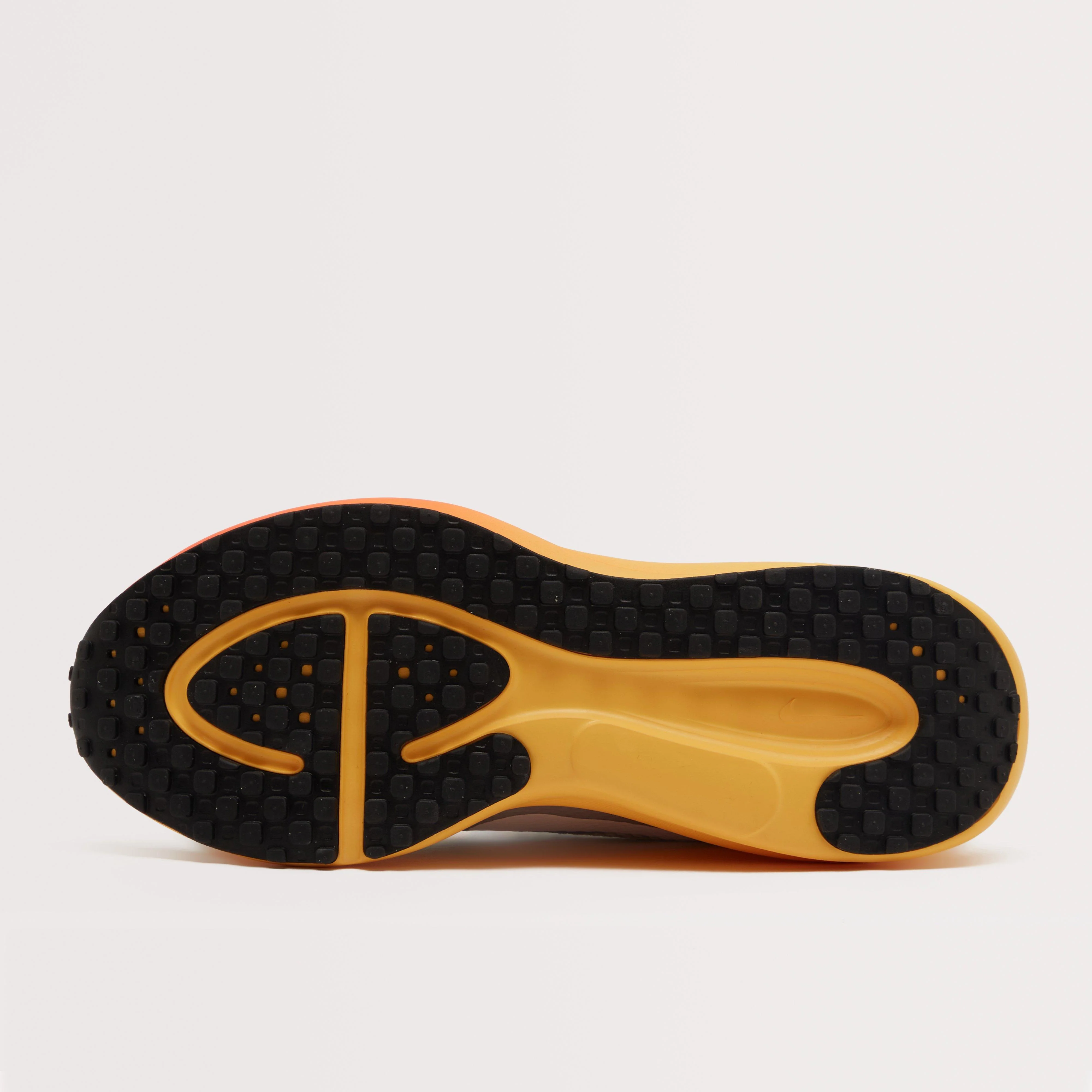 Men's Revolution 8 Road Running Shoes - Image 3