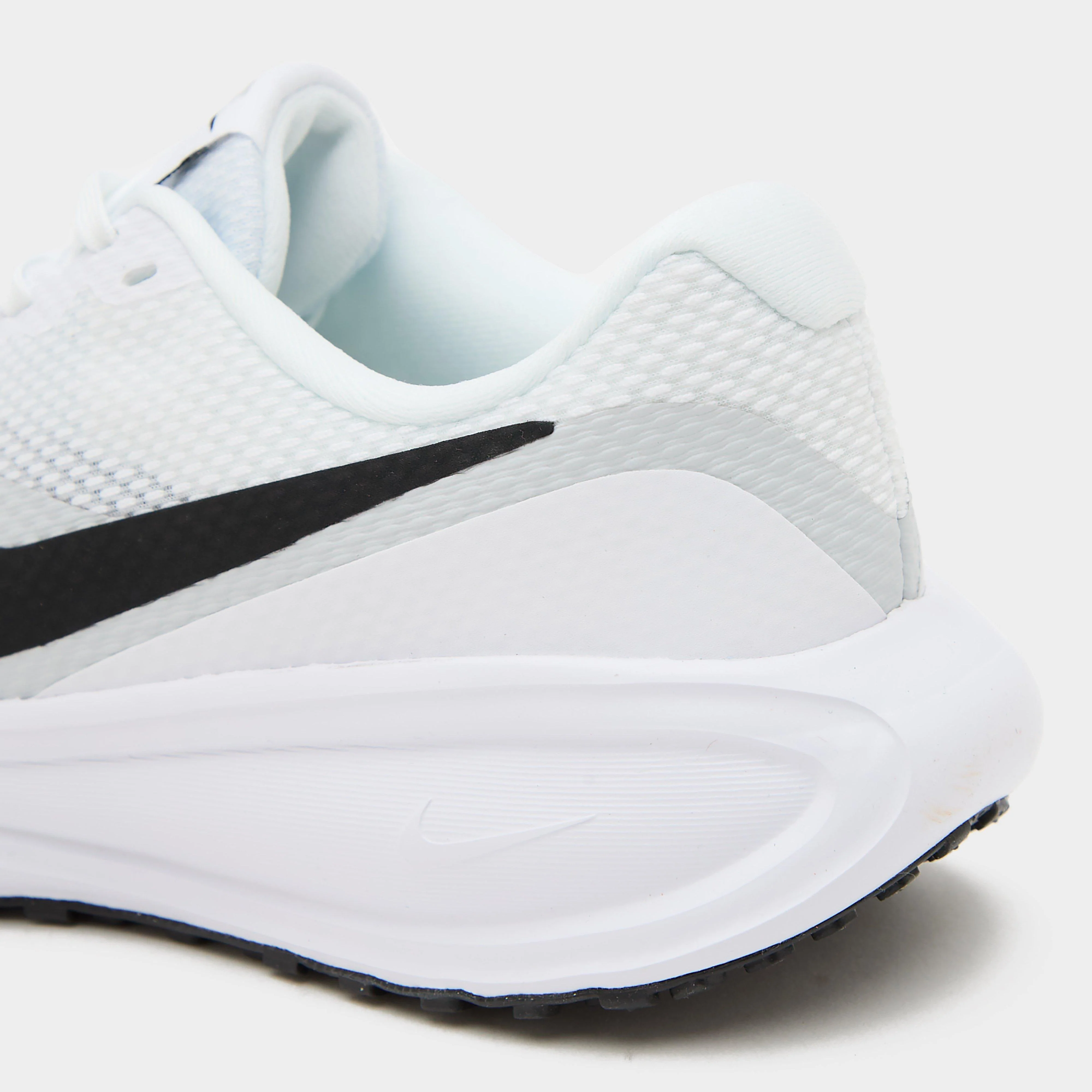 Men's Revolution 8 Road Running Shoes - Image 6