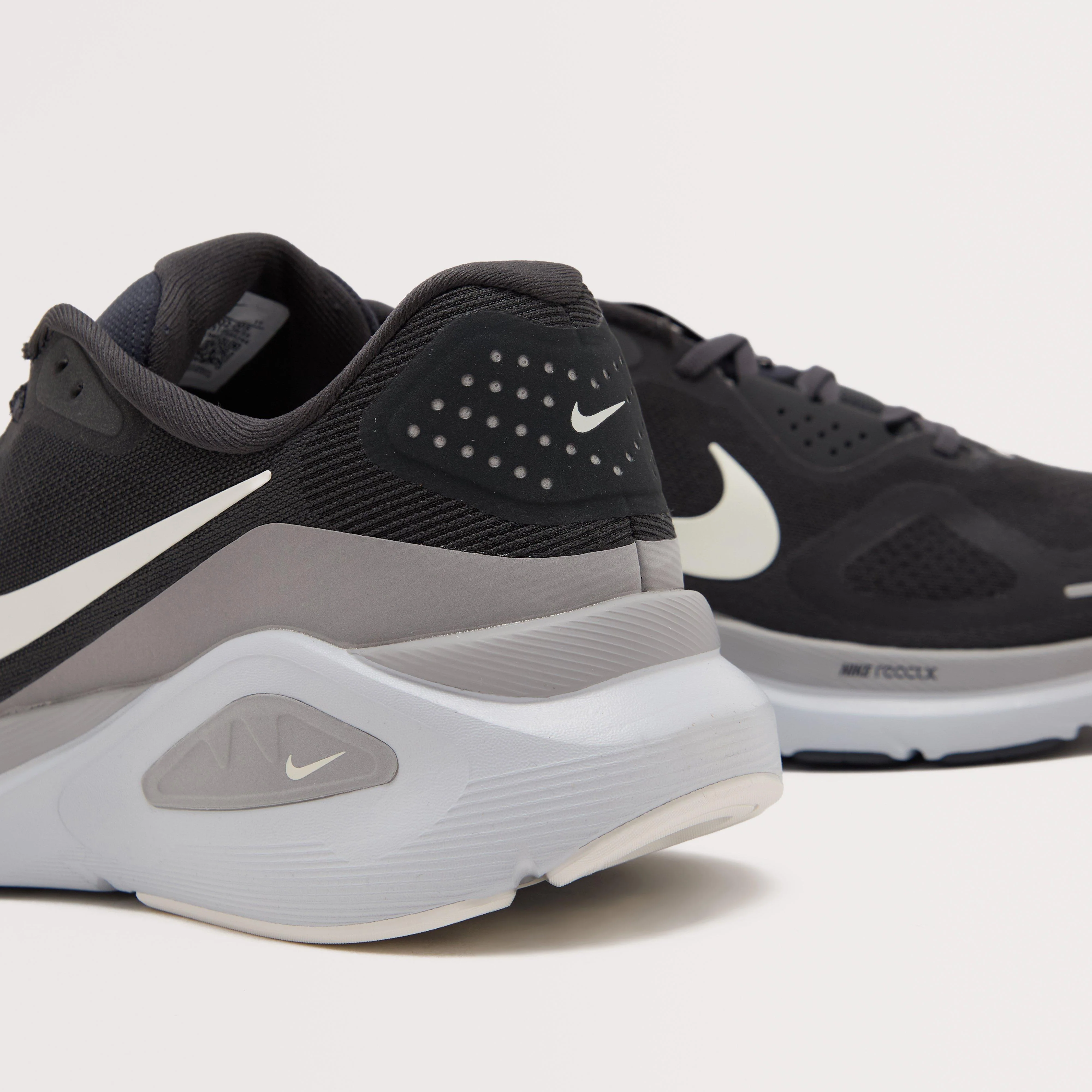 Men's Structure 26 Road Running Shoe - Image 6