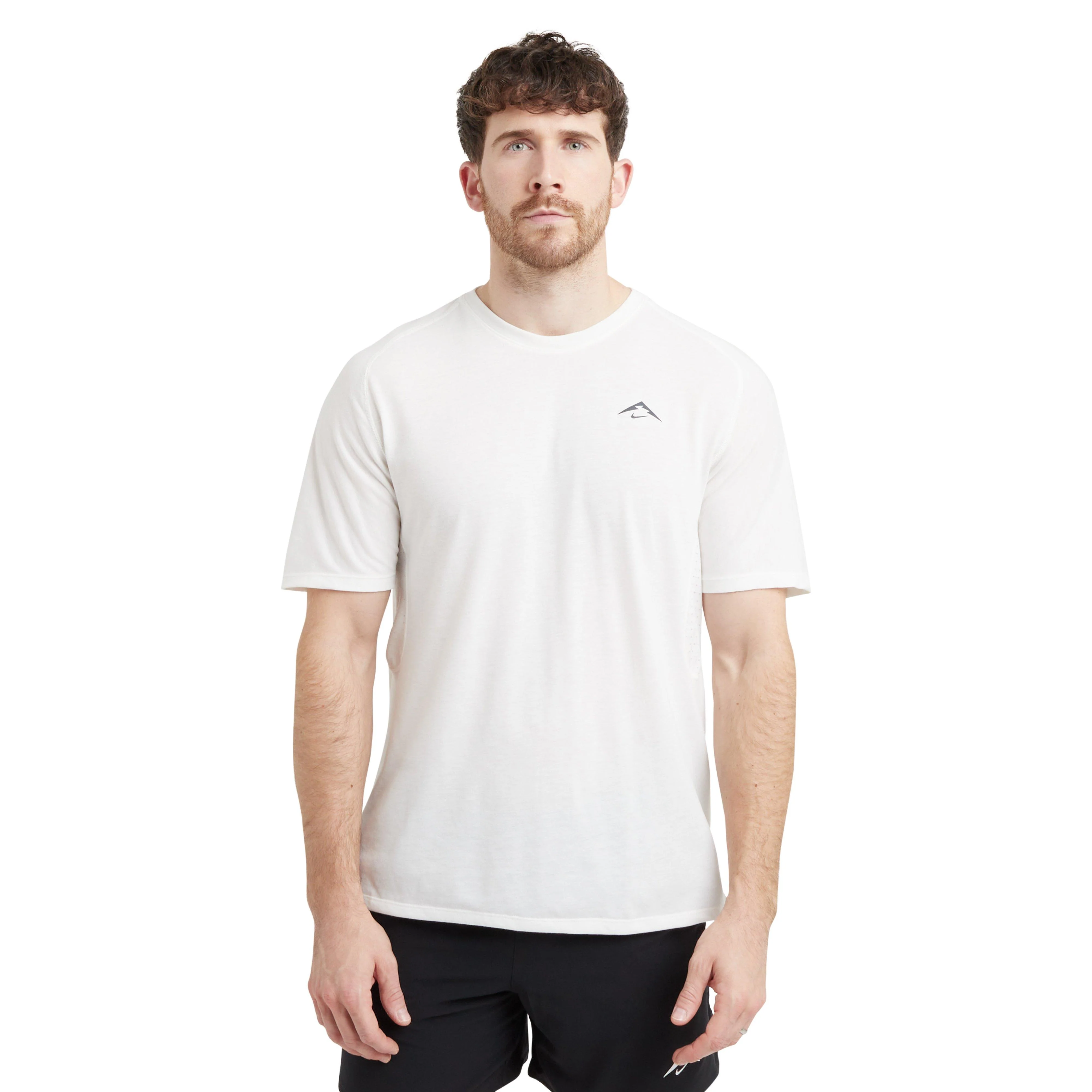 Men’s Trail Solar Chase Dri-FIT ADV T-Shirt - Image 9