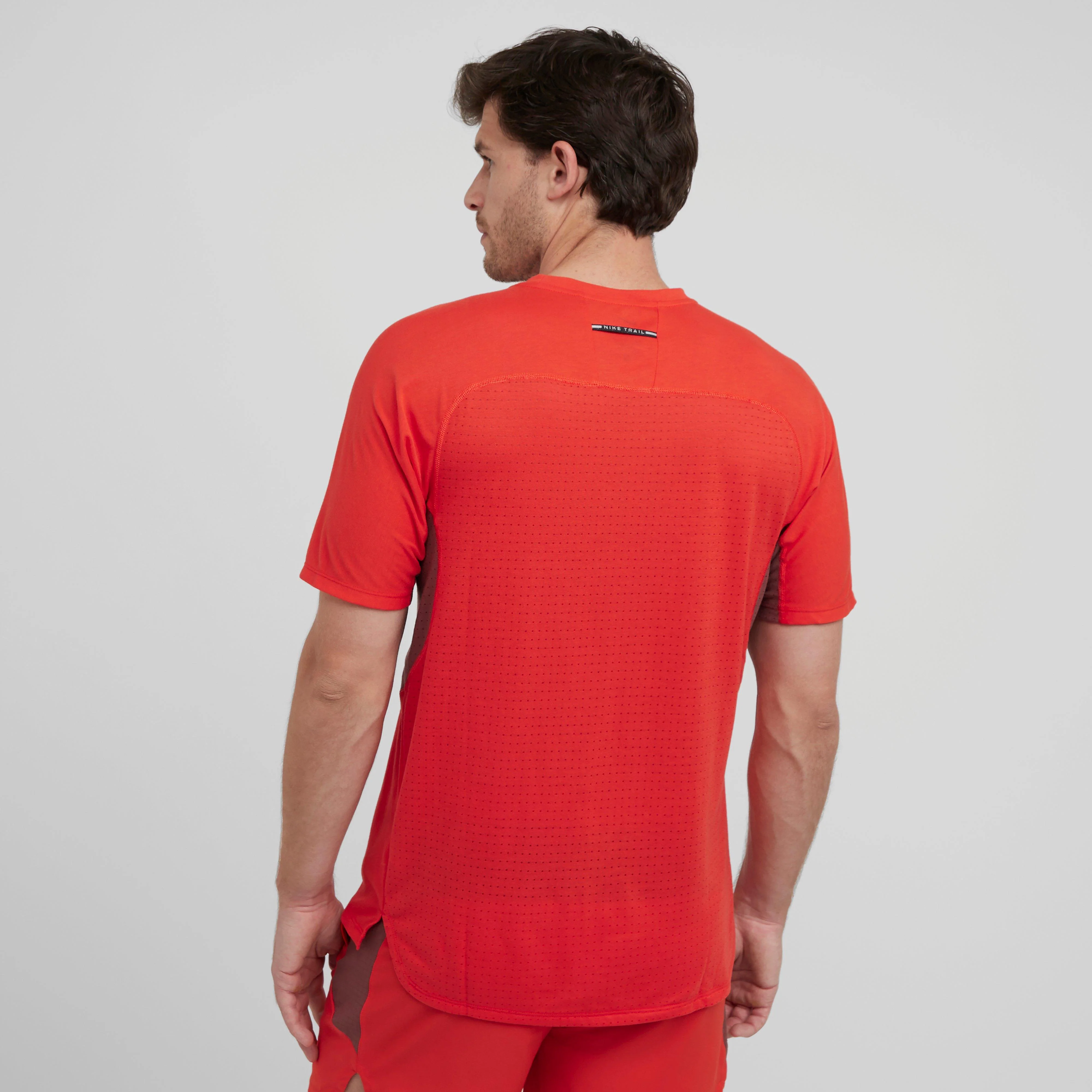 Men’s Trail Solar Chase Dri-FIT ADV T-Shirt - Image 2
