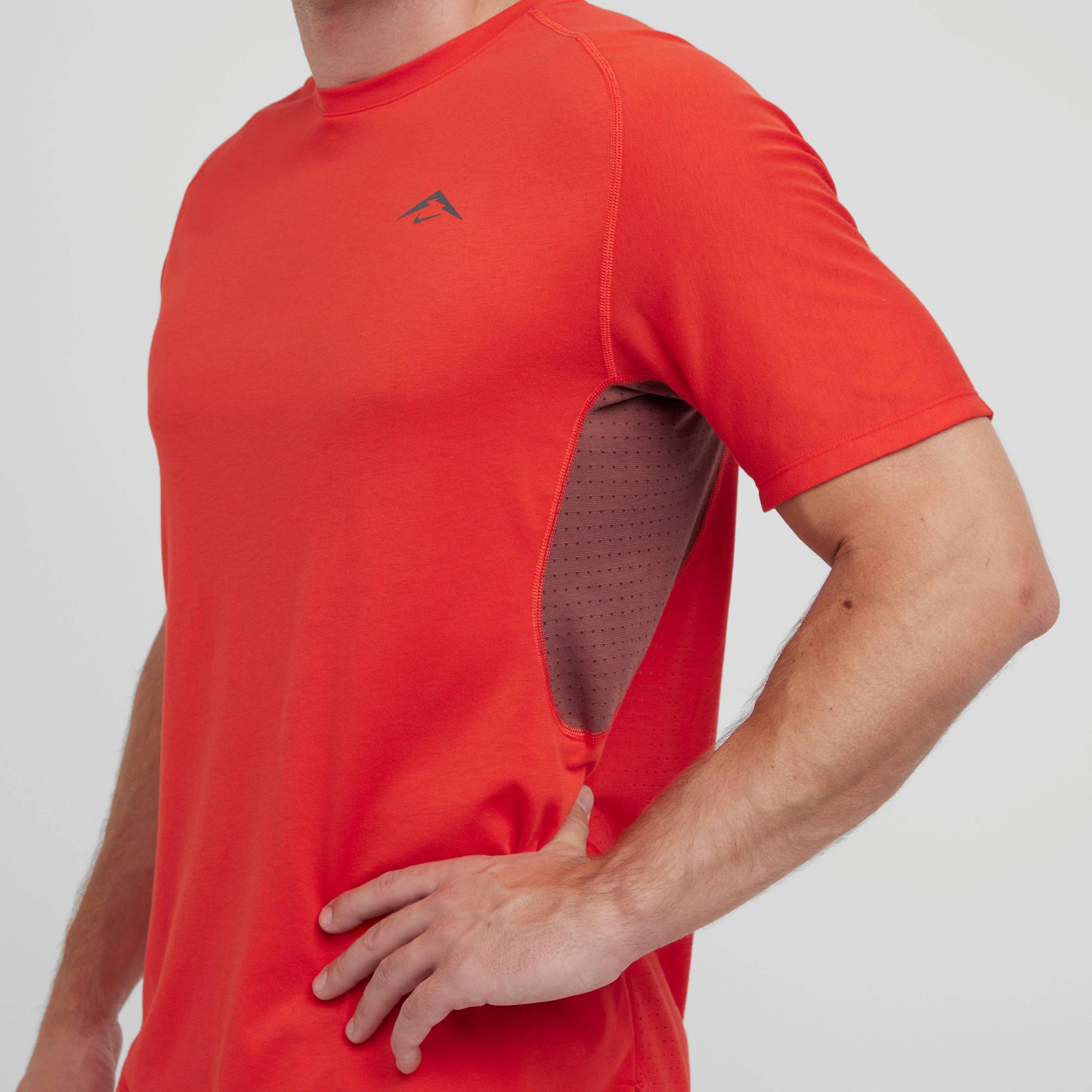 Men’s Trail Solar Chase Dri-FIT ADV T-Shirt - Image 5