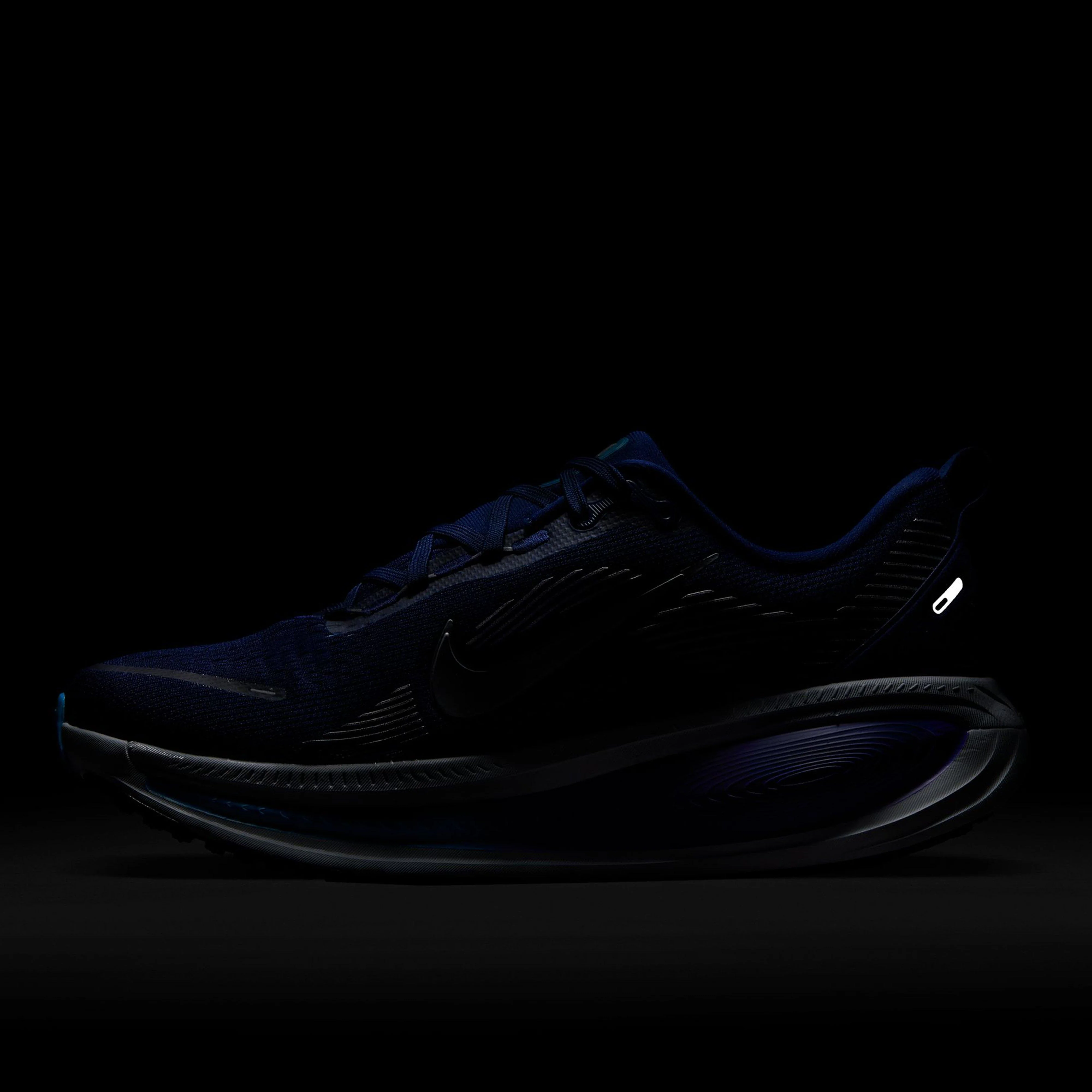 Men’s Vomero 18 Road Running Shoes - Image 8