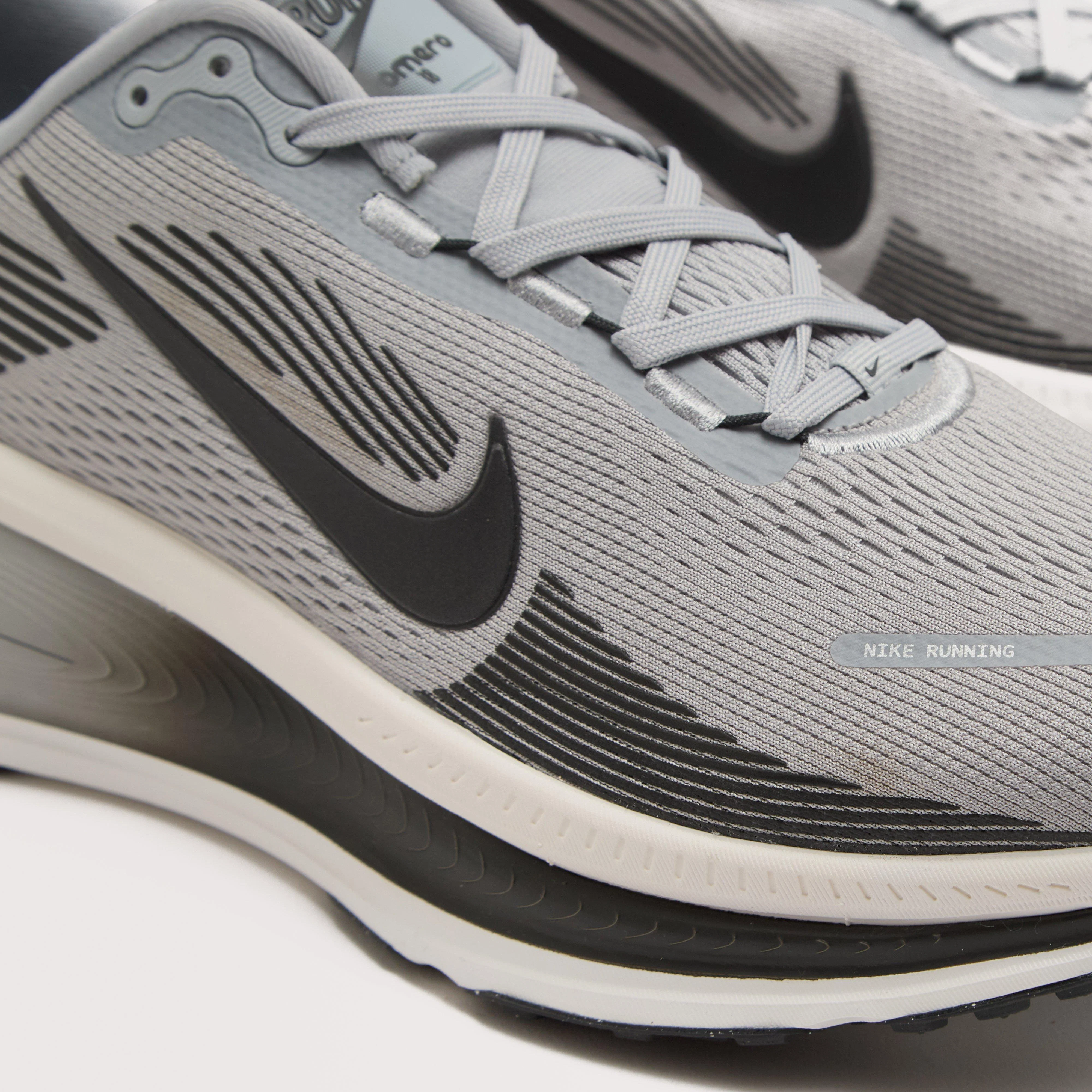 Men’s Vomero 18 Road Running Shoes - Image 13