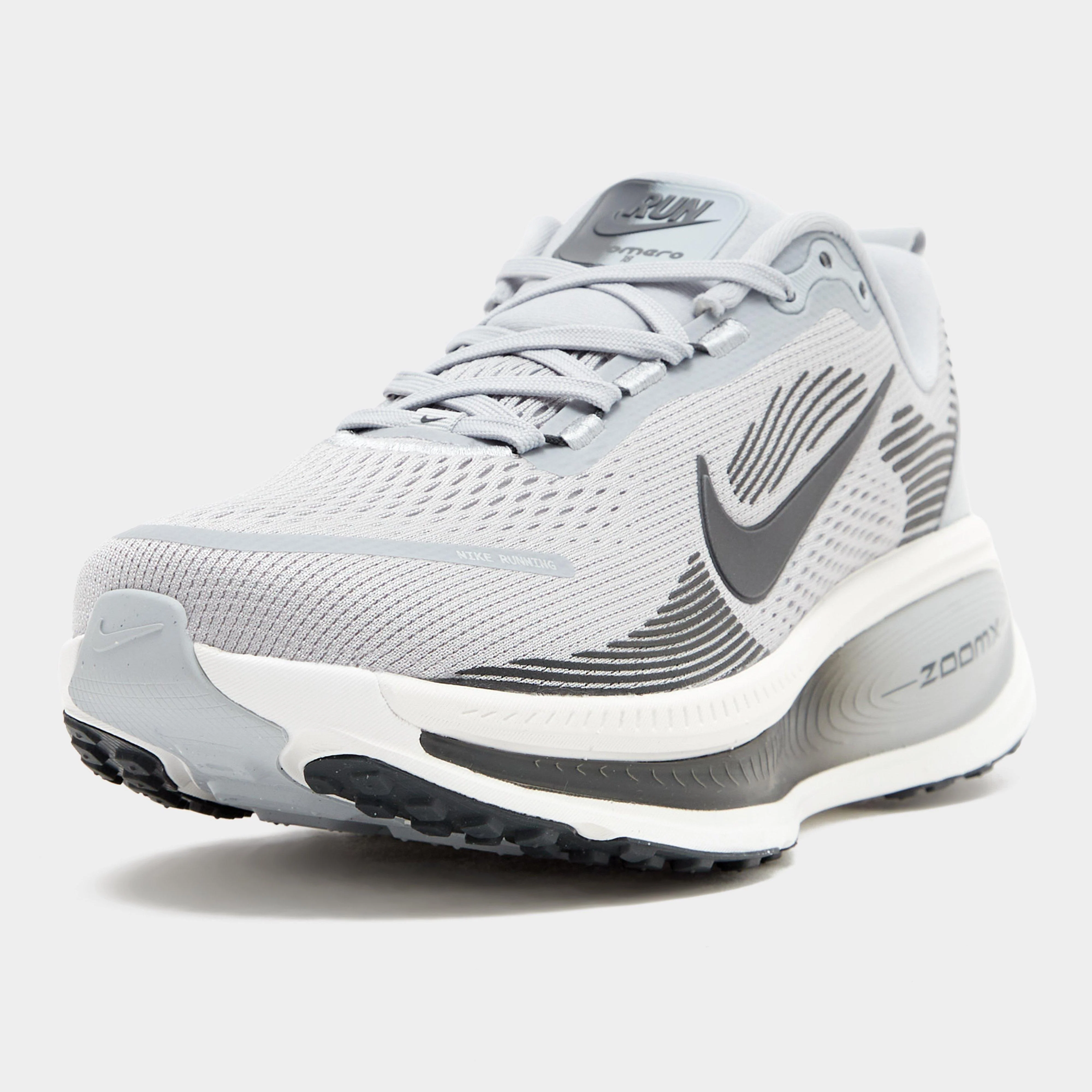 Men’s Vomero 18 Road Running Shoes - Image 3