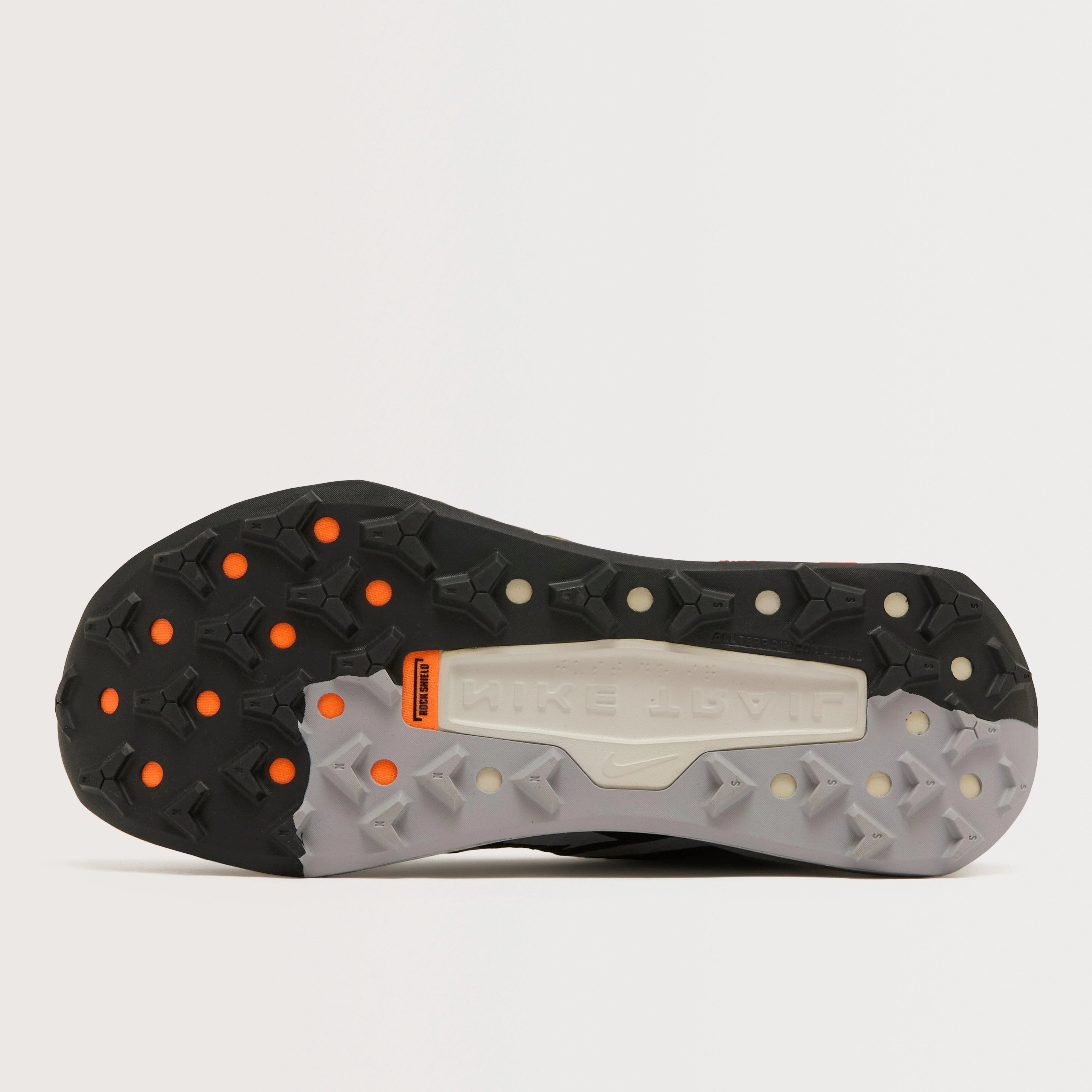 Men’s Wildhorse 10 Trail Running Shoes - Image 3