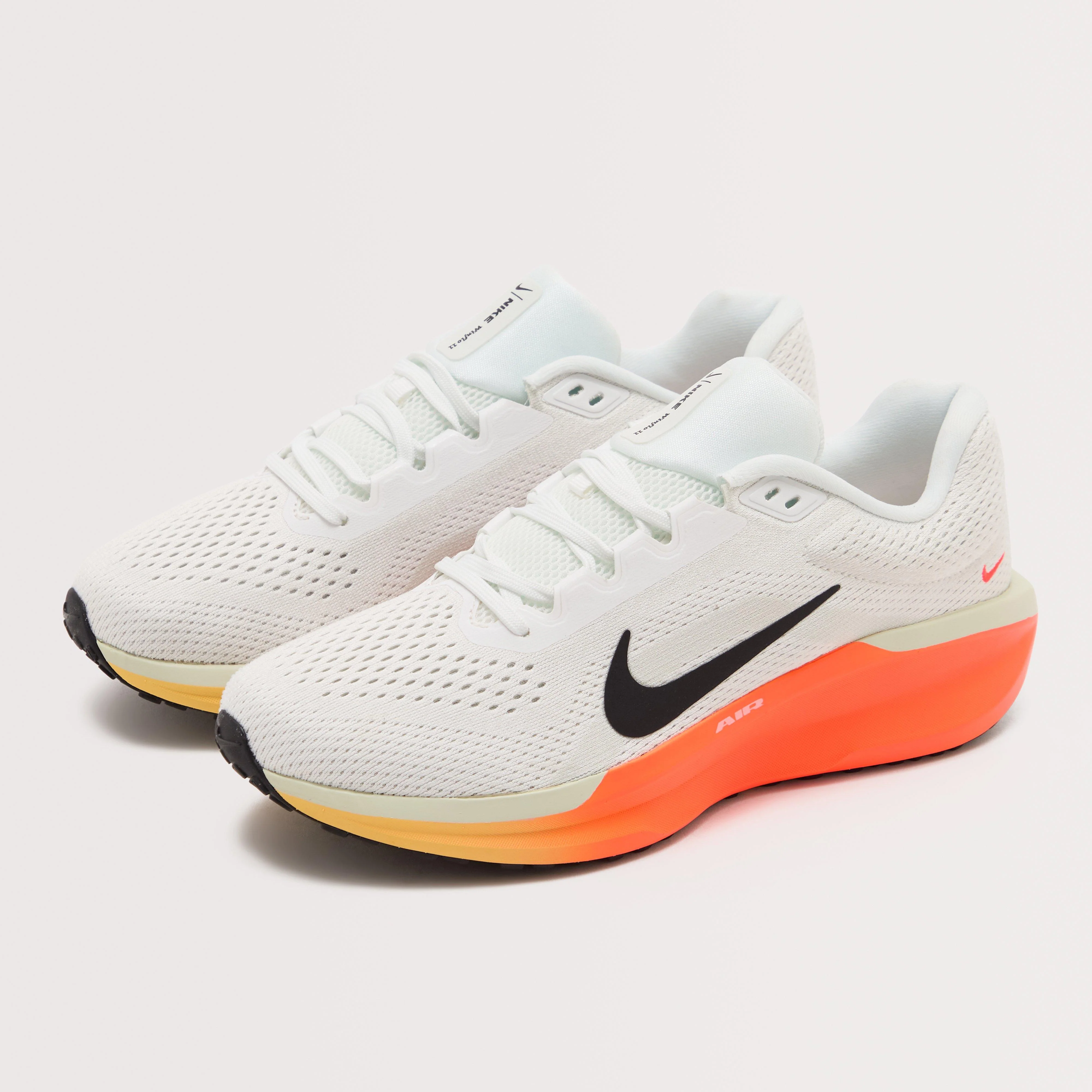 Men’s Winflo 11 Road Running Shoes - Image 2