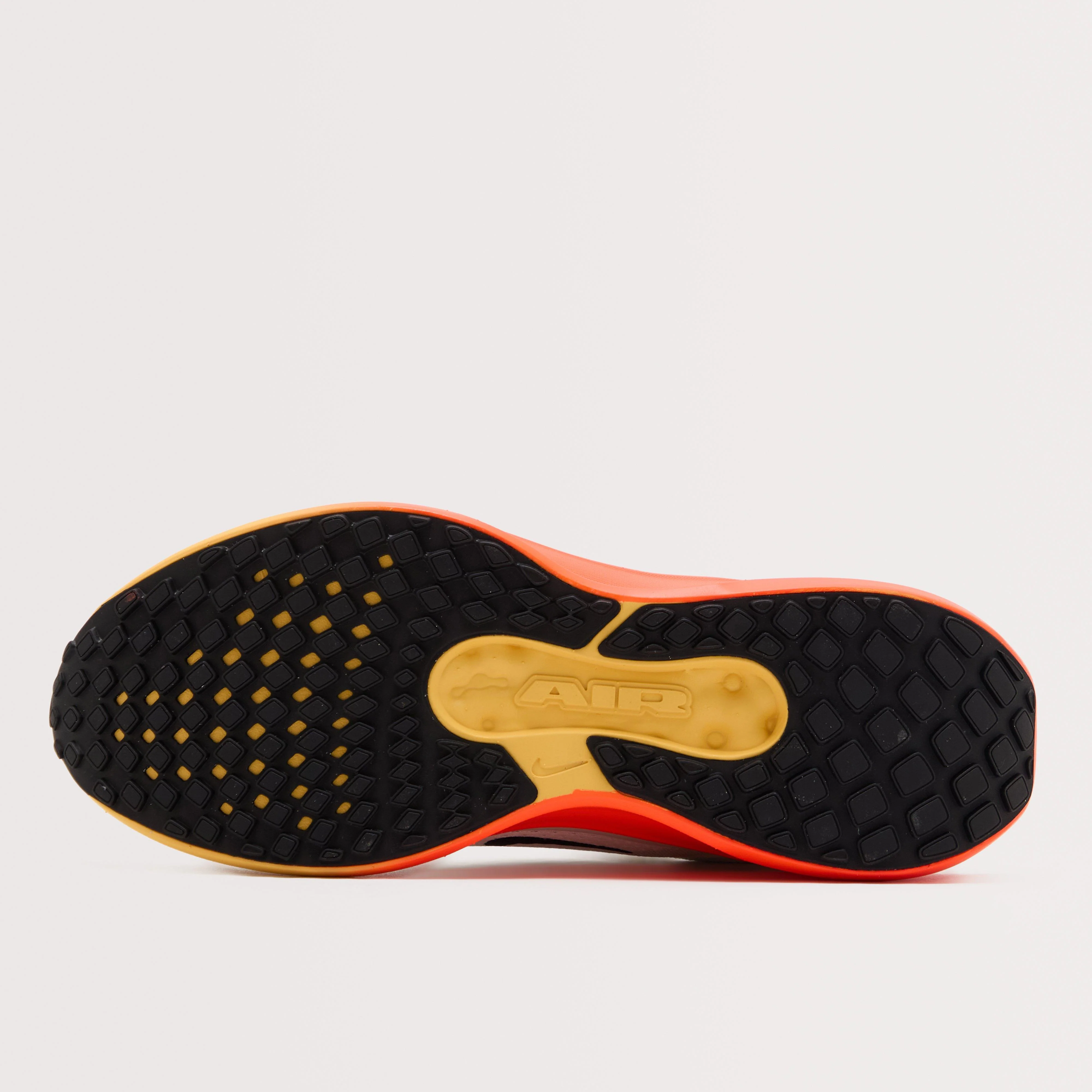 Men’s Winflo 11 Road Running Shoes - Image 3