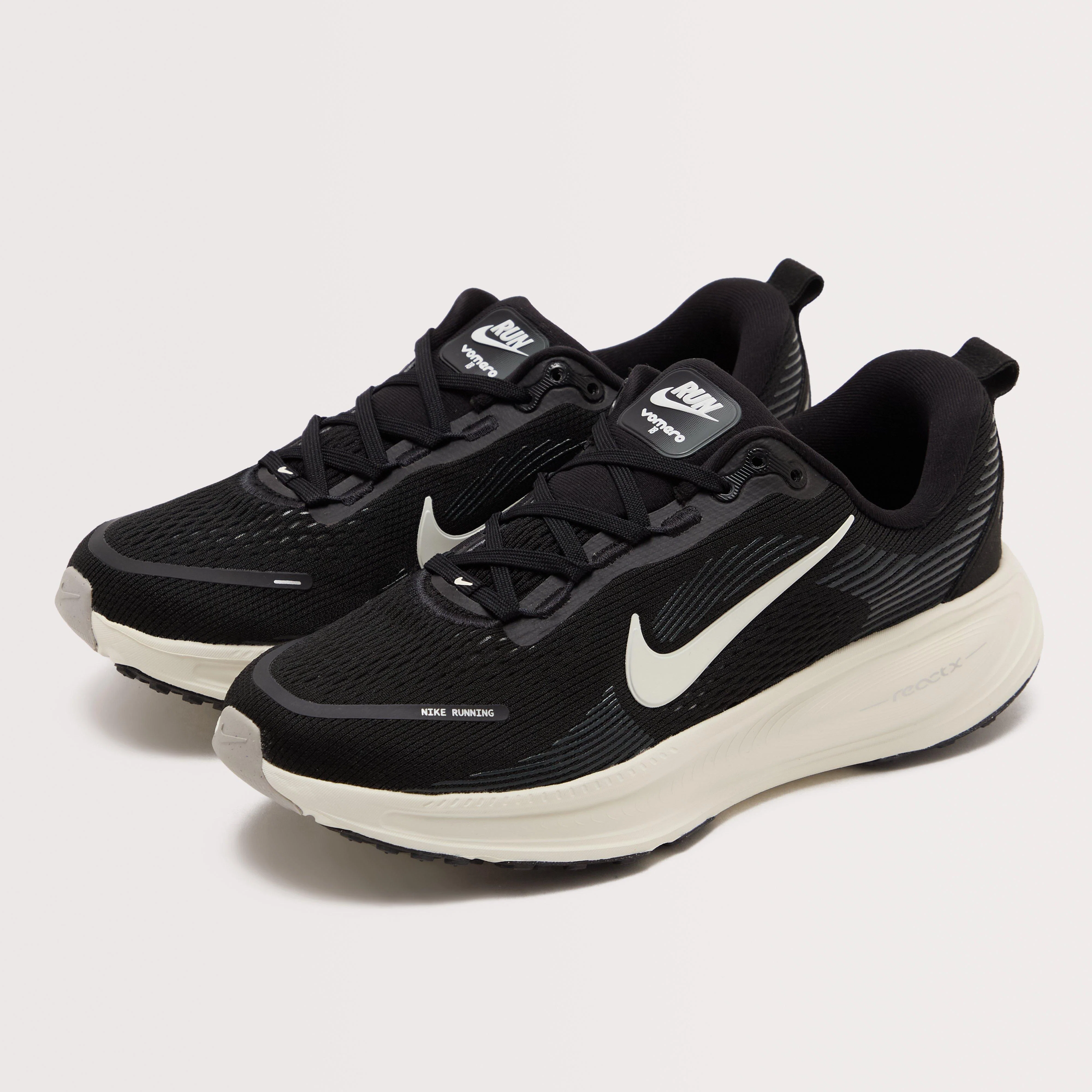 Older Kids’ Vomero 18 Road Running Shoes - Image 2