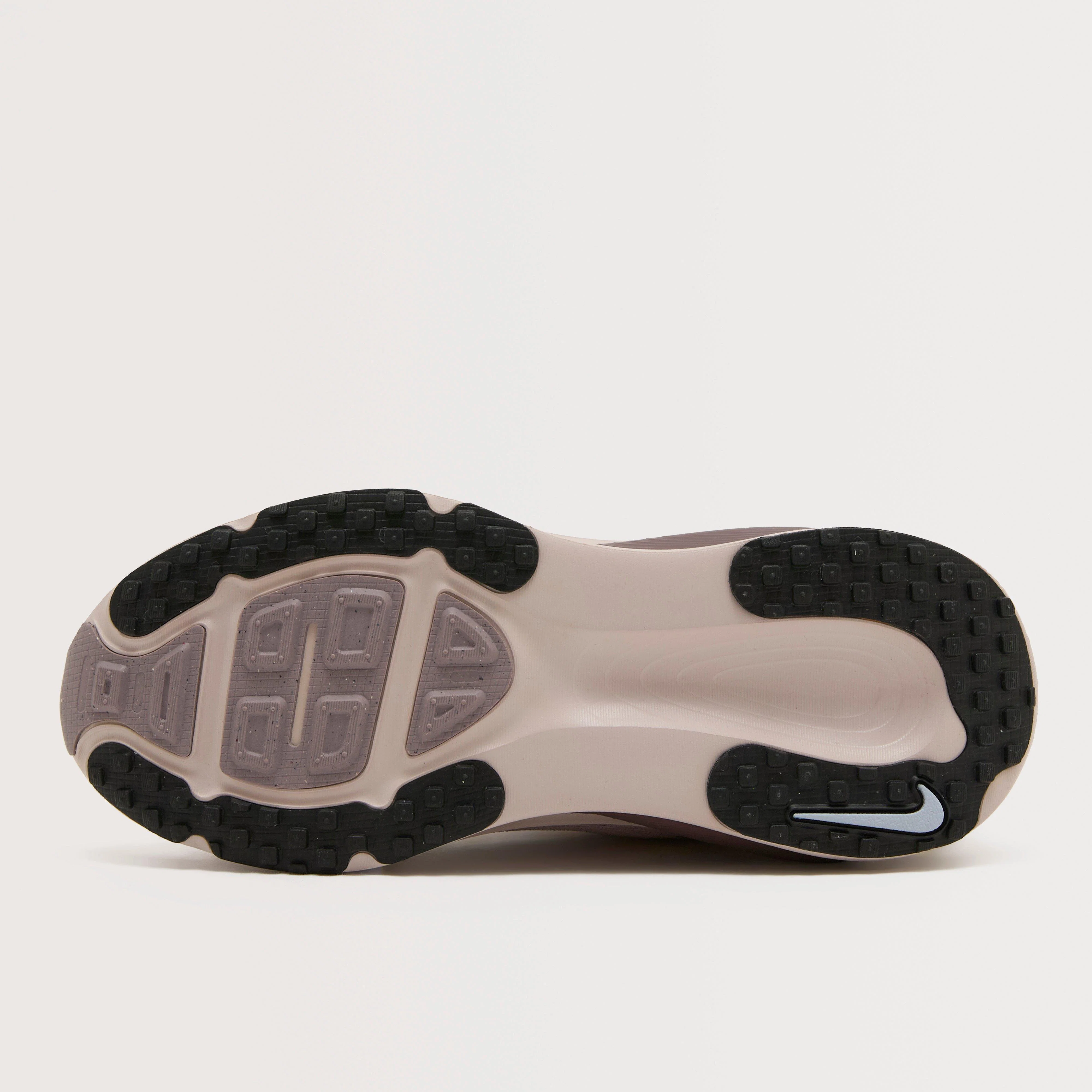 Older Kids’ Vomero 18 Road Running Shoes - Image 2