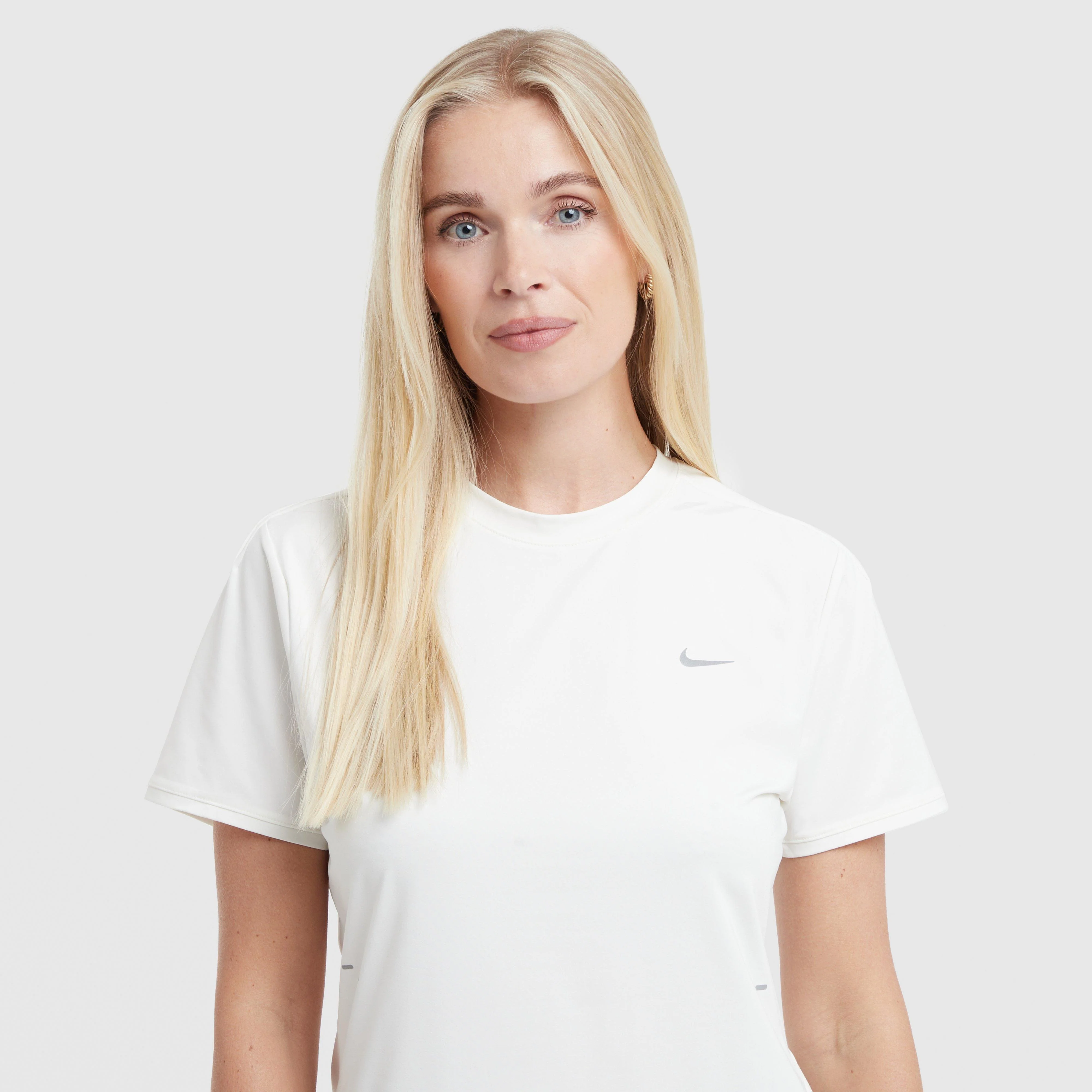Women's Dri-FIT Short-Sleeve Running Top - Image 4