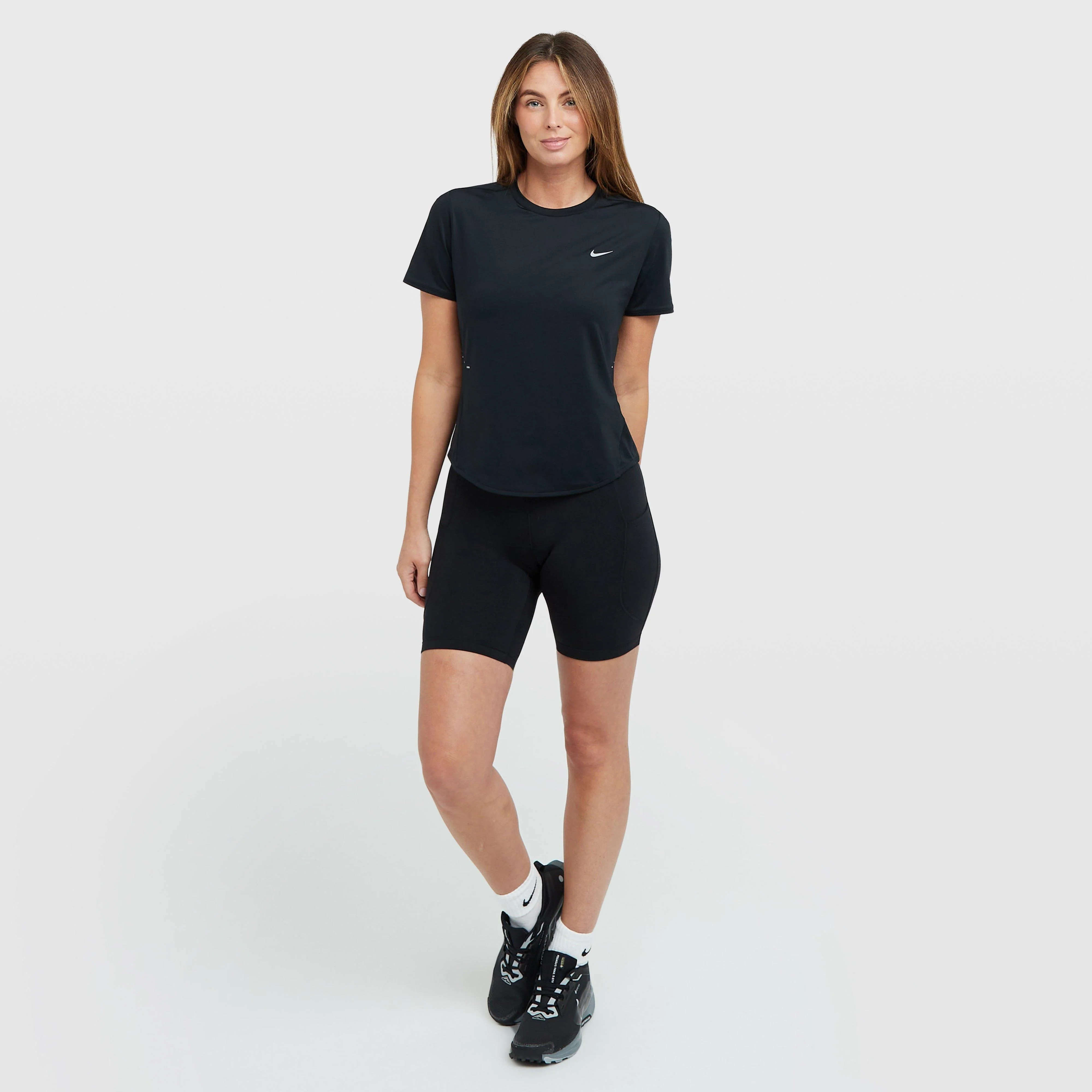 Women's Dri-FIT Short-Sleeve Running Top - Image 3
