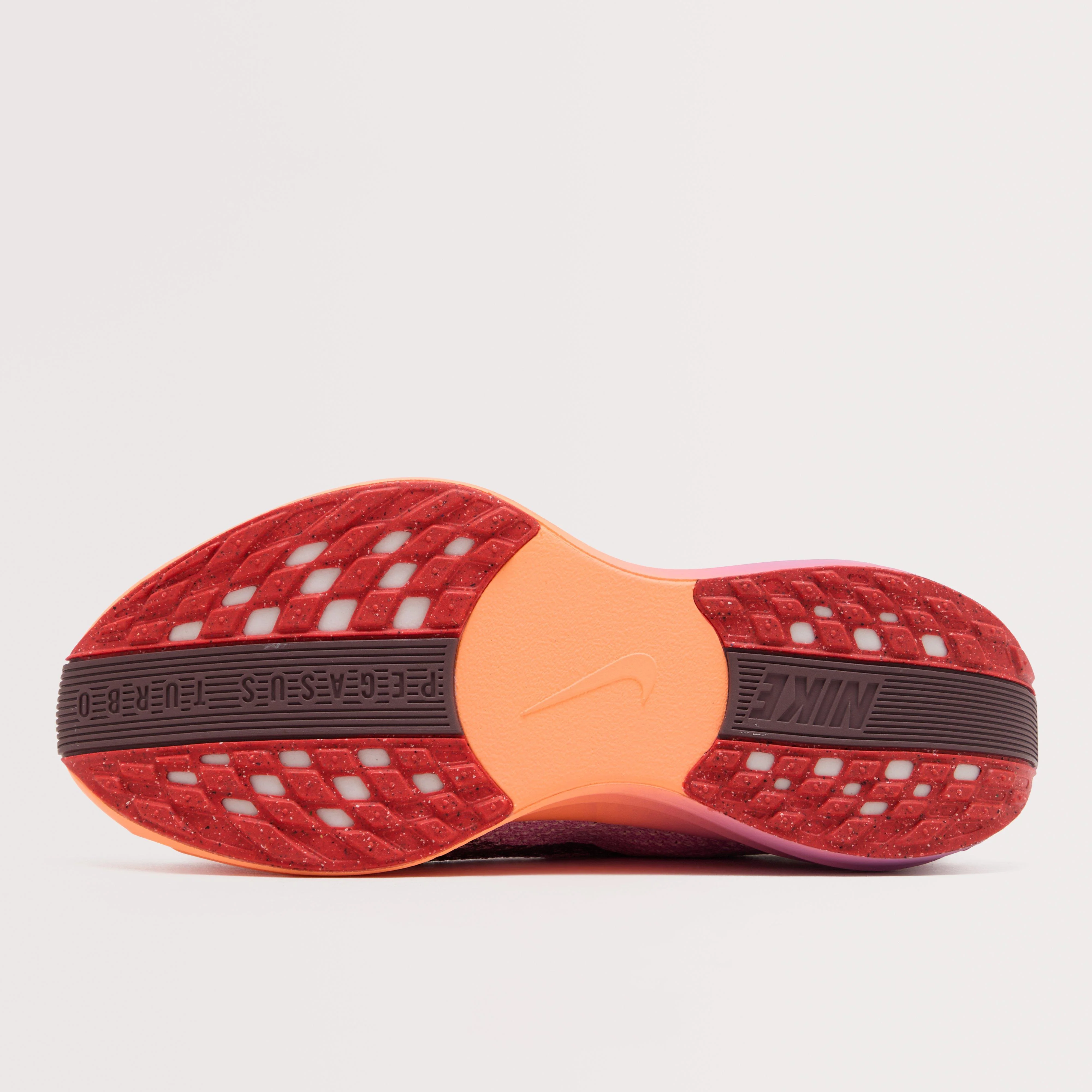 Women’s Pegasus Plus Running Shoe - Image 3