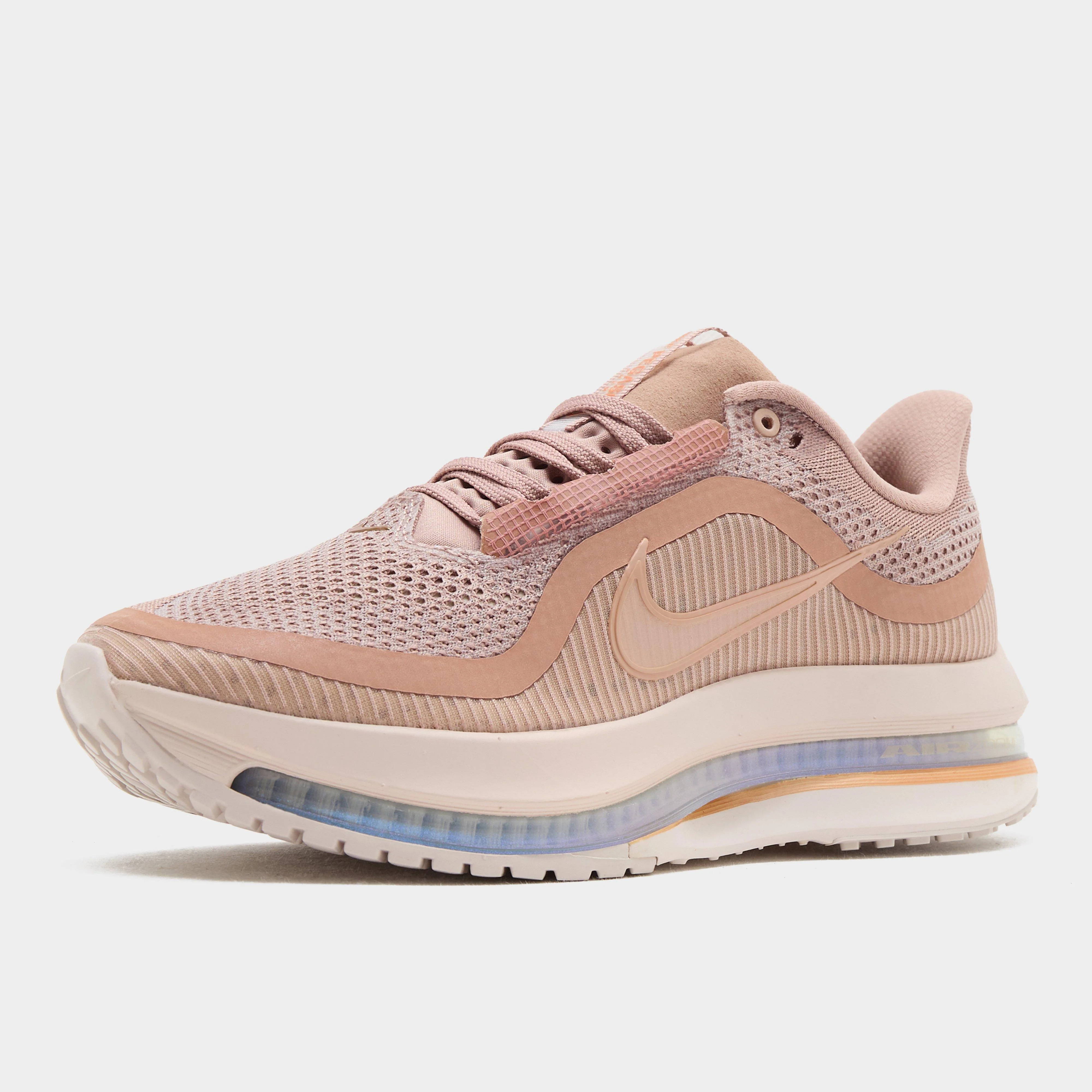 Women’s Pegasus Premium Running Shoe - Image 3