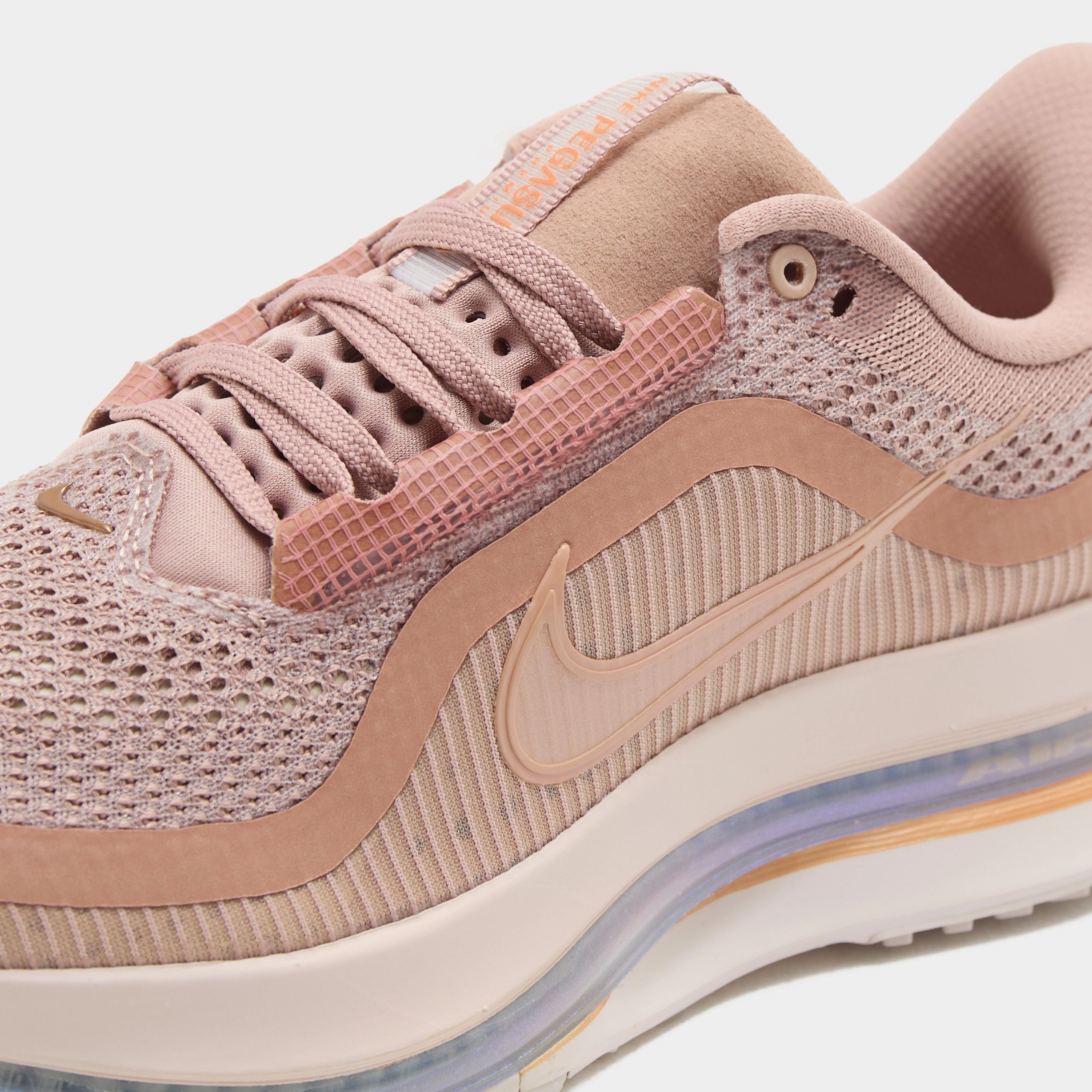 Women’s Pegasus Premium Running Shoe - Image 4