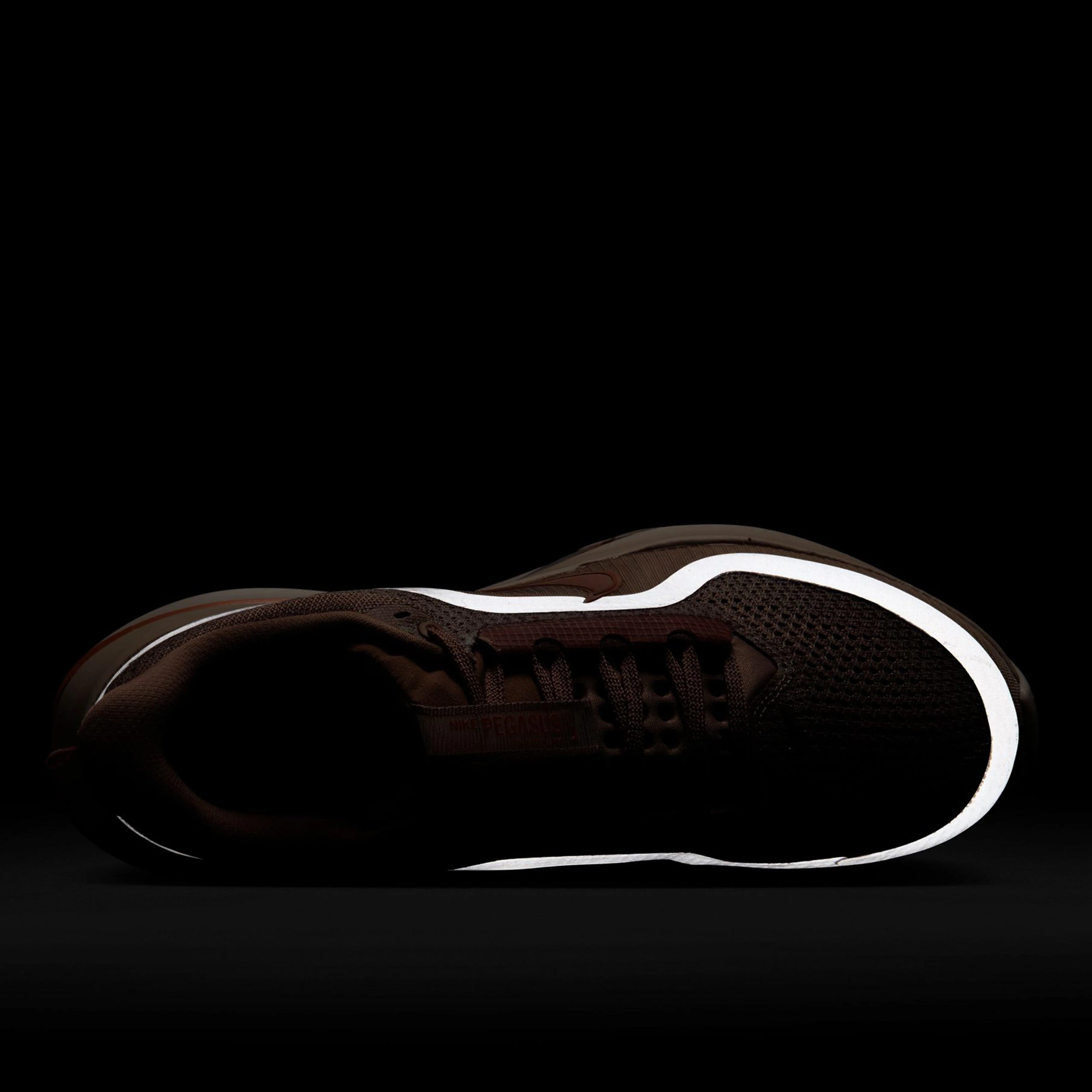 Women’s Pegasus Premium Running Shoe - Image 8
