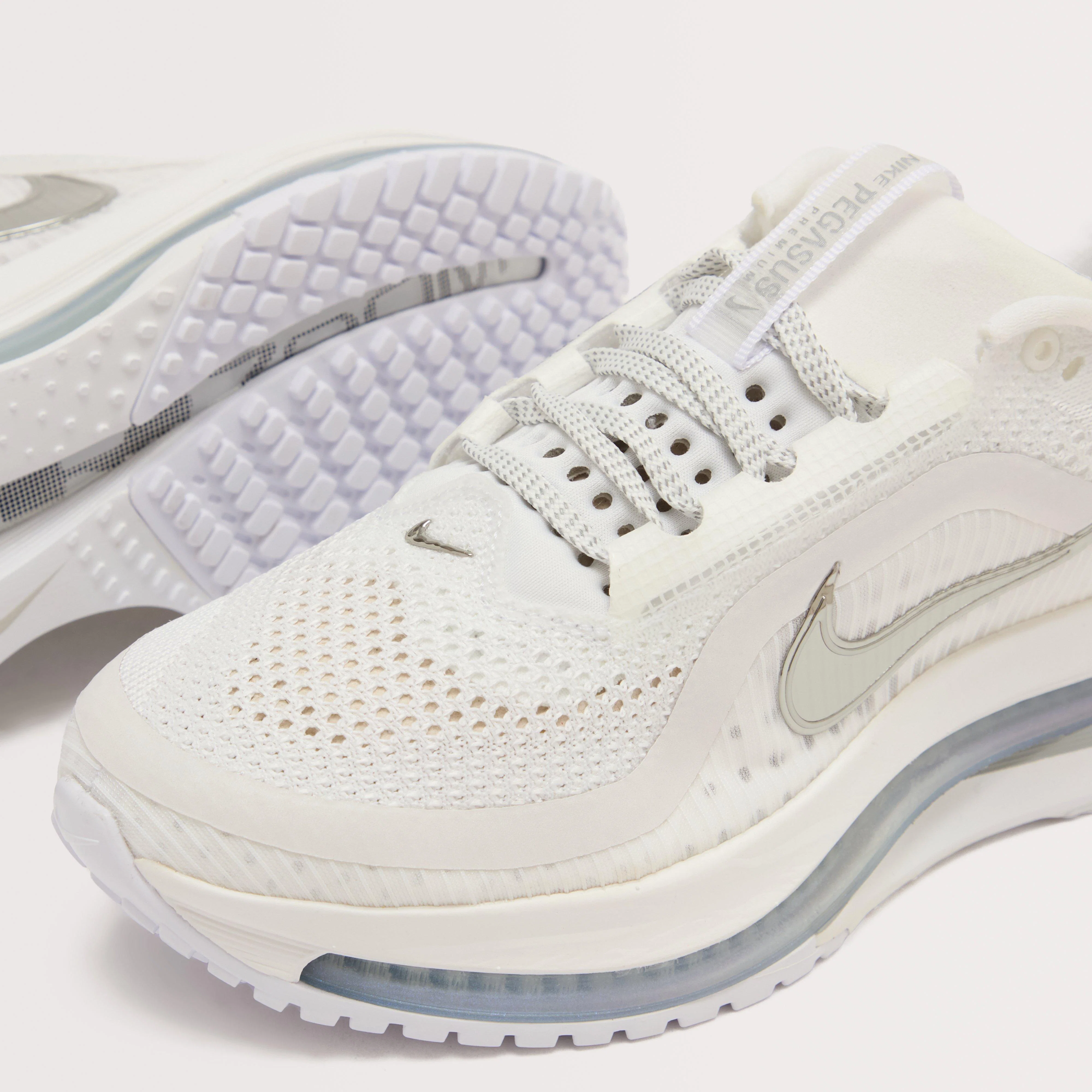 Women’s Pegasus Premium Running Shoe - Image 5