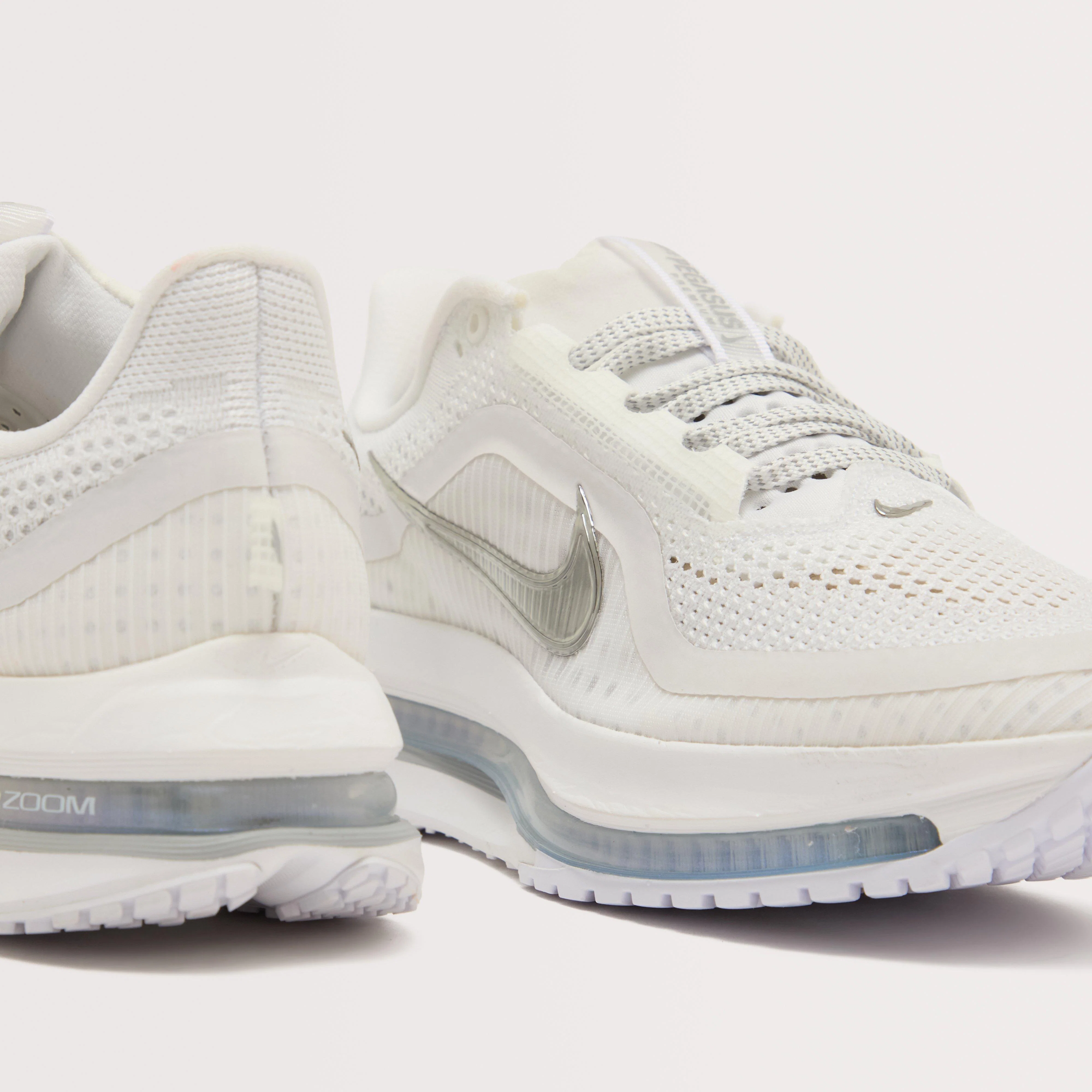 Women’s Pegasus Premium Running Shoe - Image 6