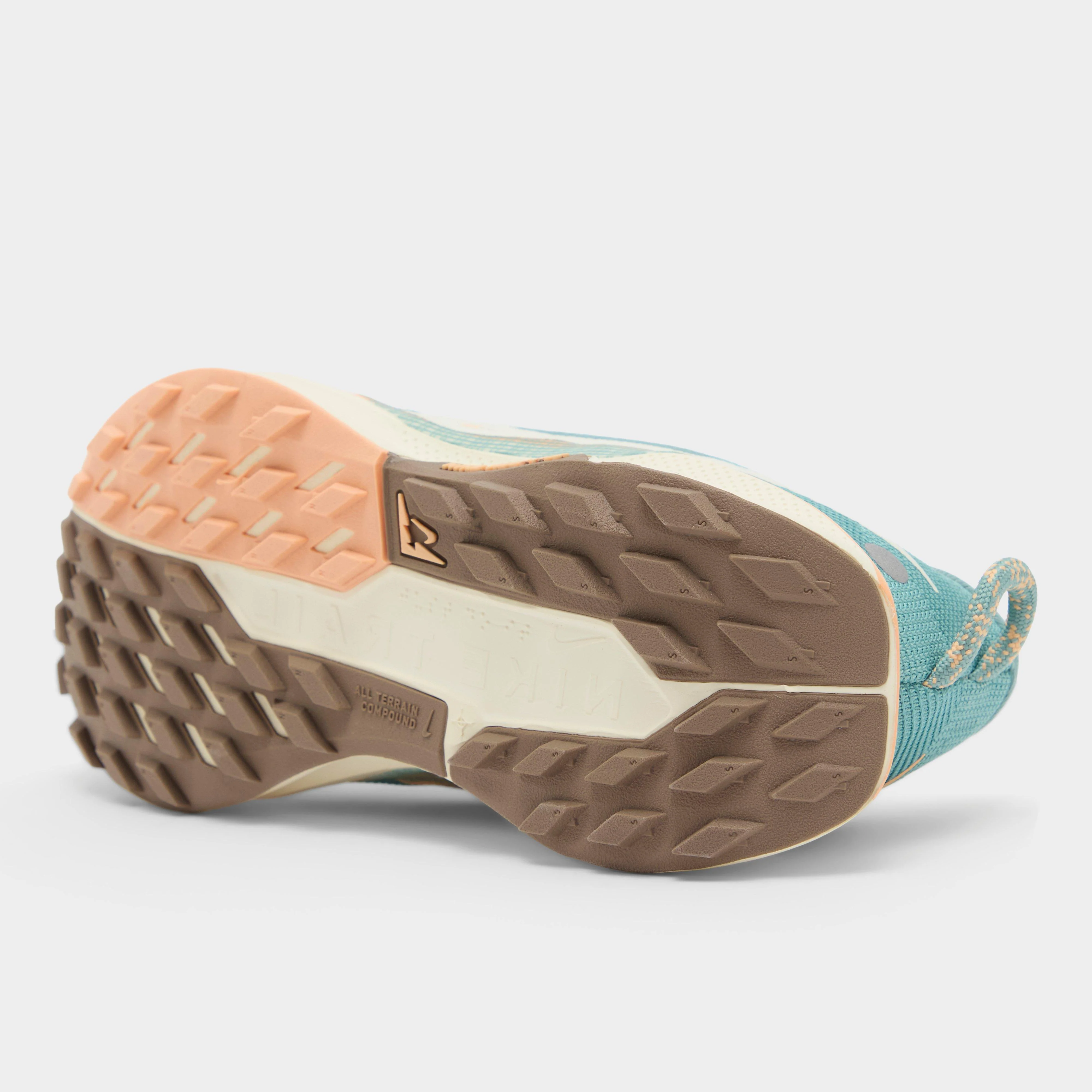 Women’s Pegasus Trail 5 Trail Running Shoes - Image 2