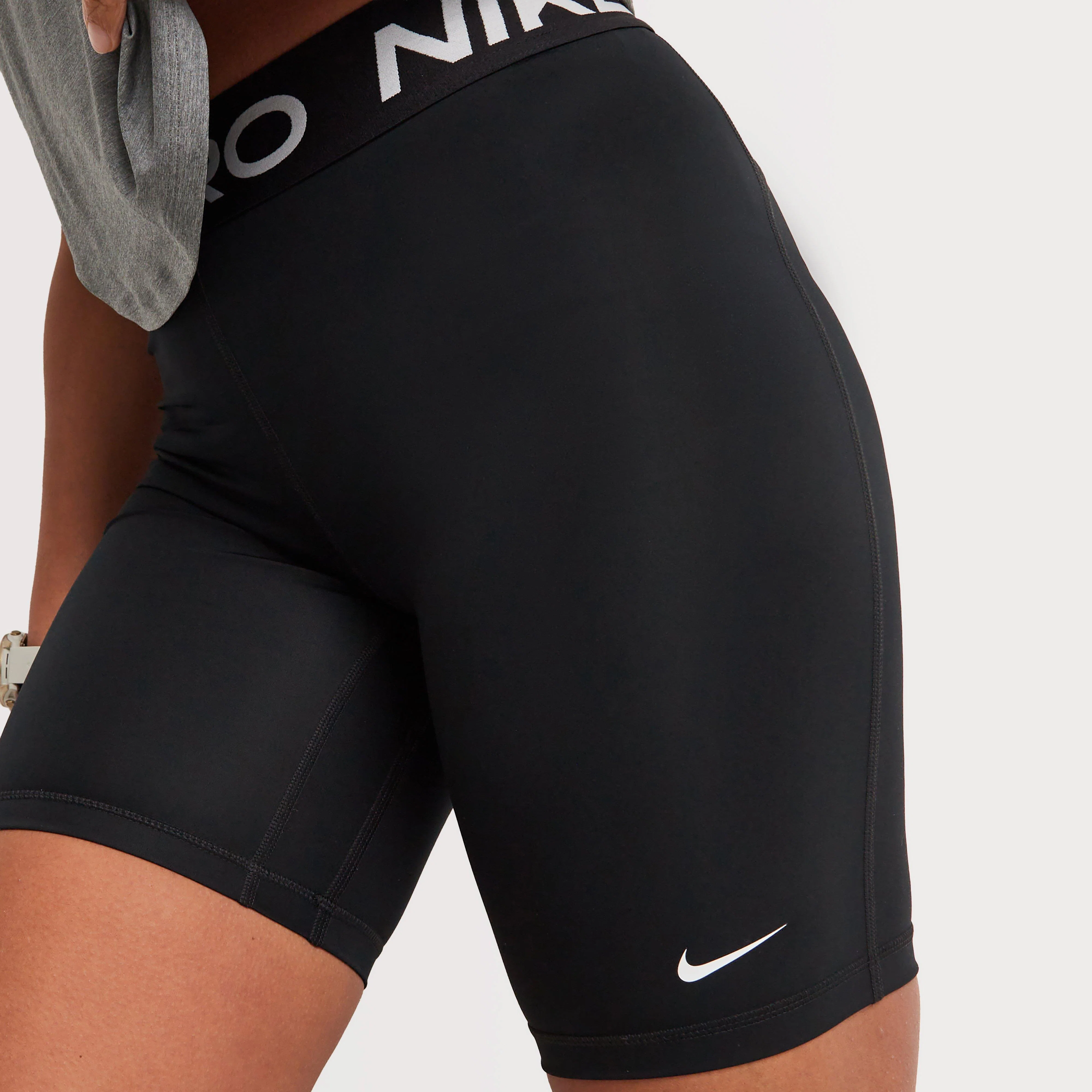 Women's Pro 365 8" Shorts - Image 3