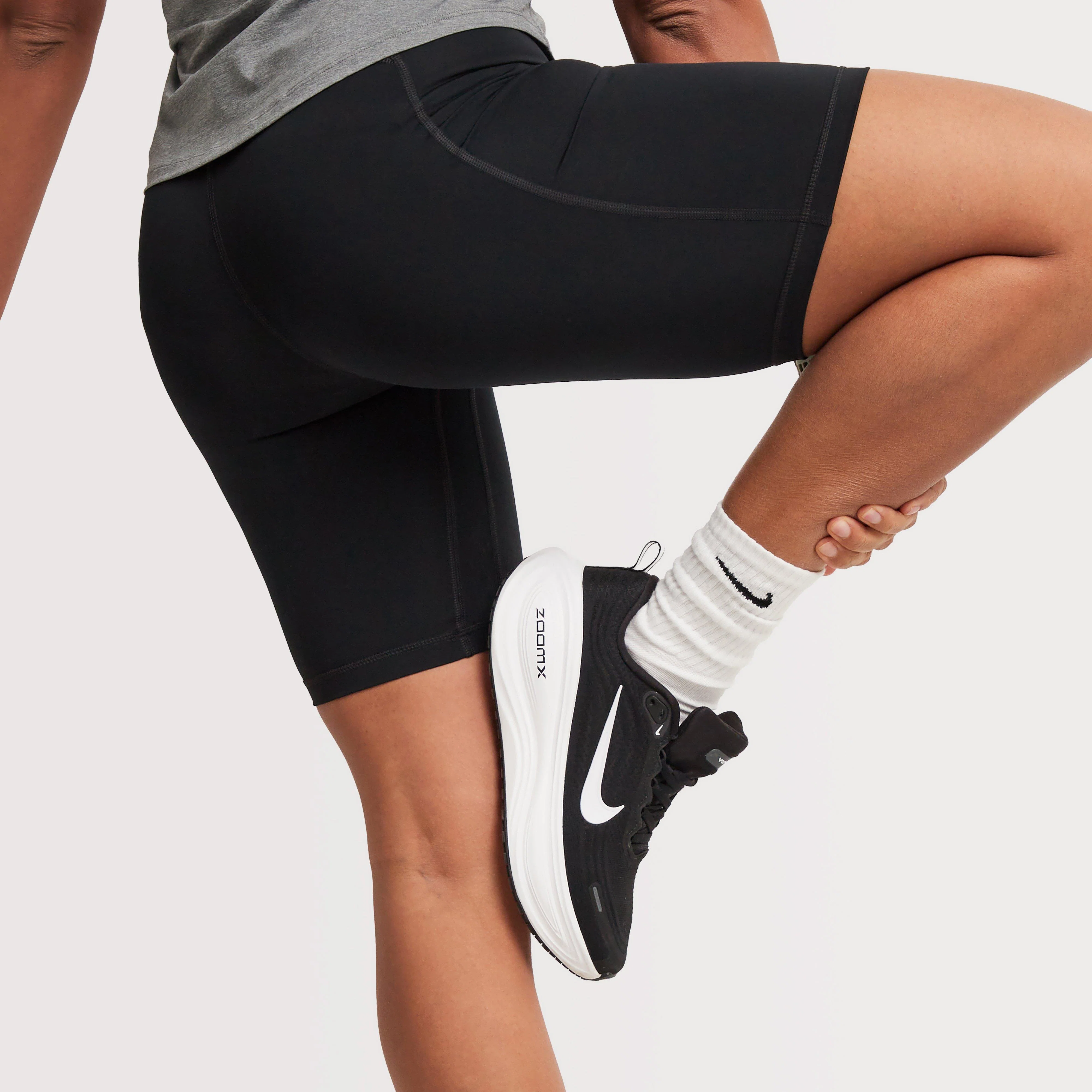 Women's Pro 365 8" Shorts - Image 4