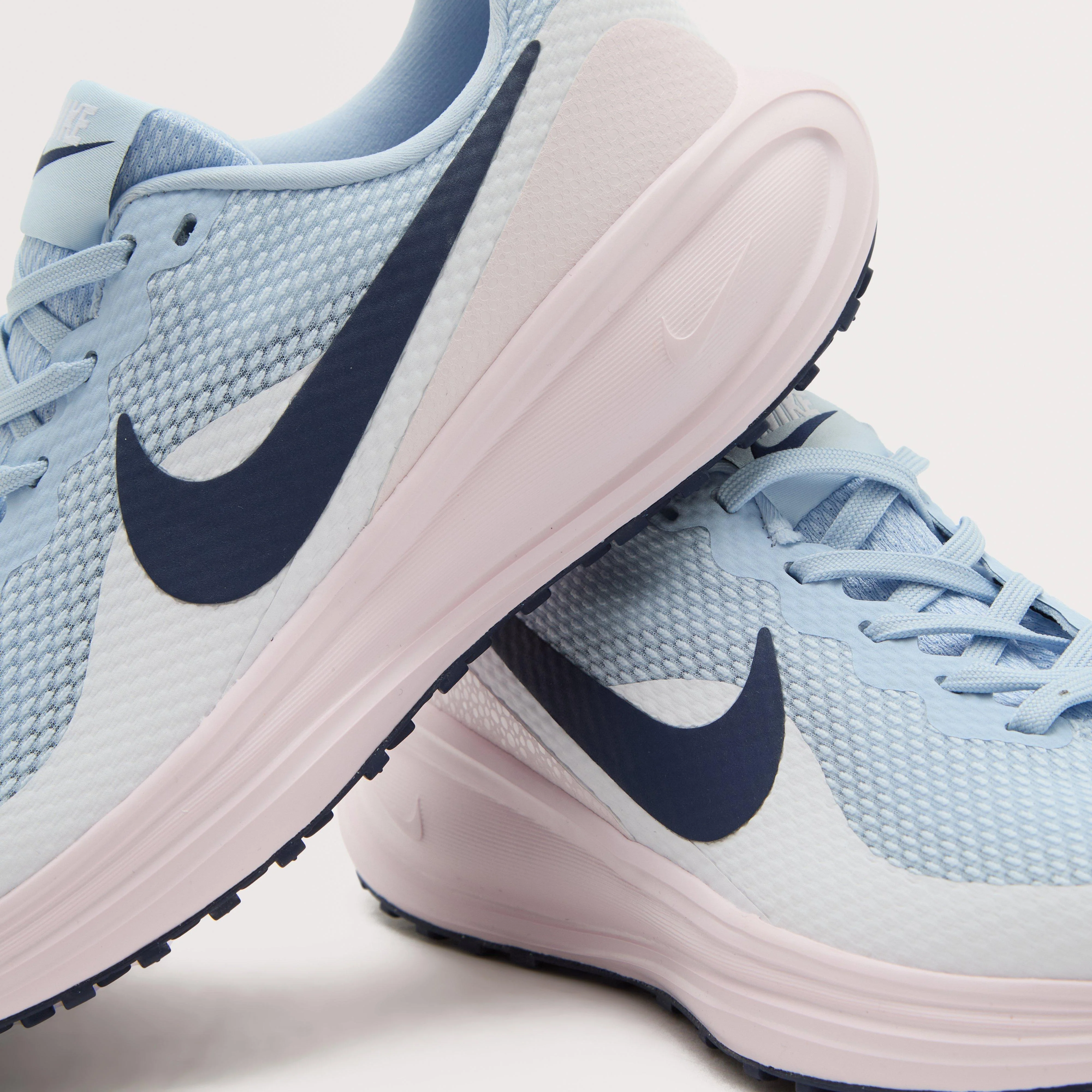 Women's Revolution 8 Road Running Shoe - Image 4