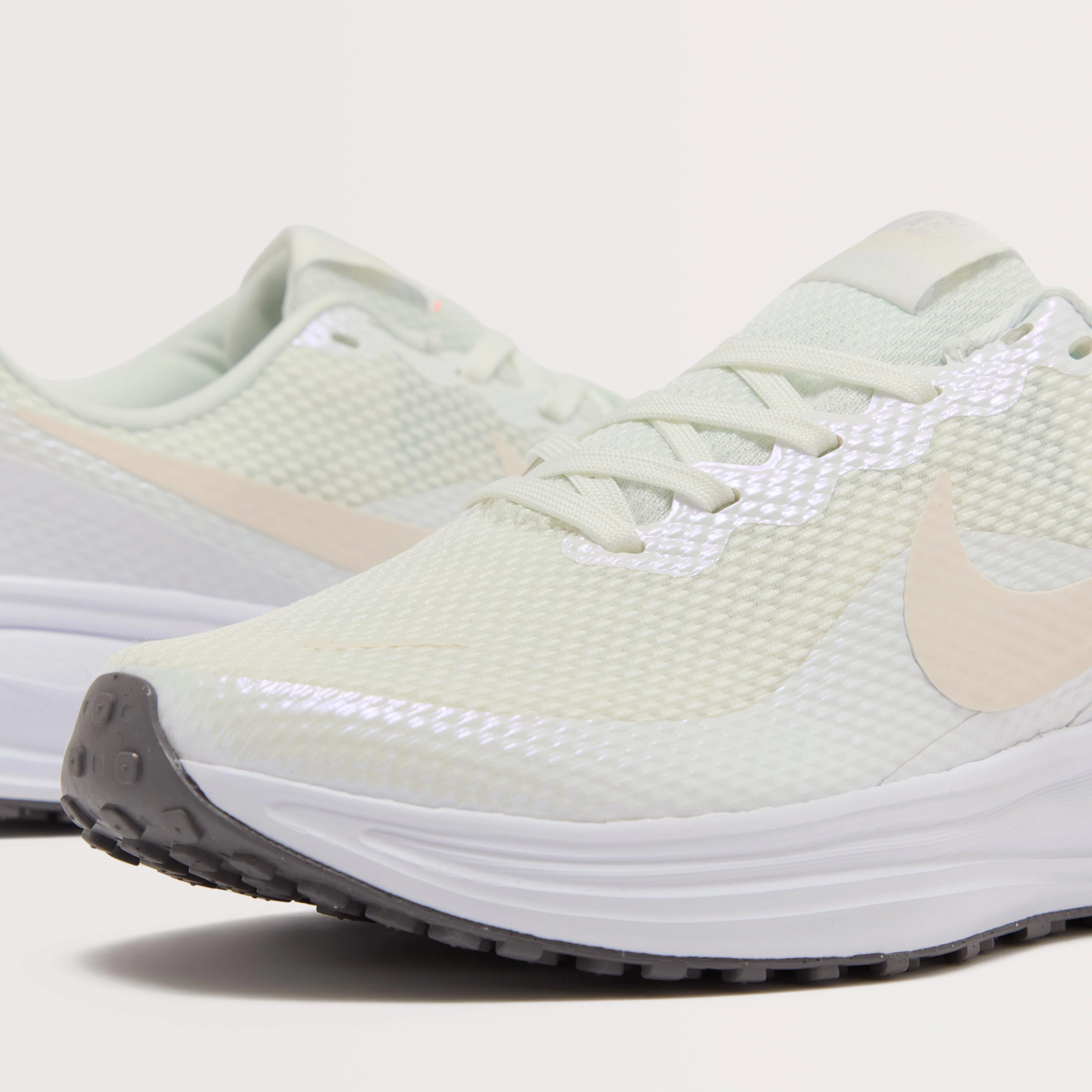 Women's Revolution 8 Road Running Shoes - Image 4