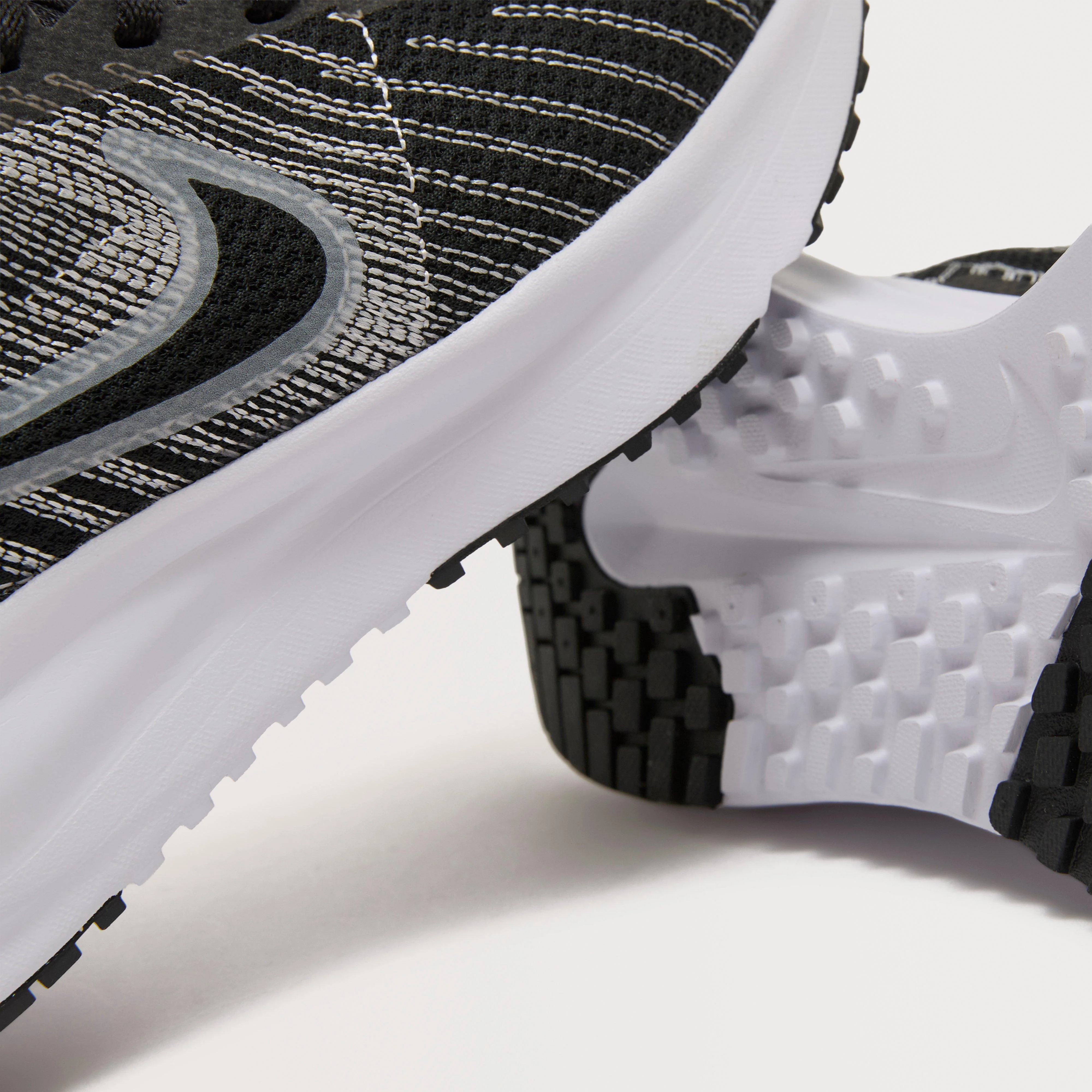 Women’s Run Defy Road Running Shoes - Image 6