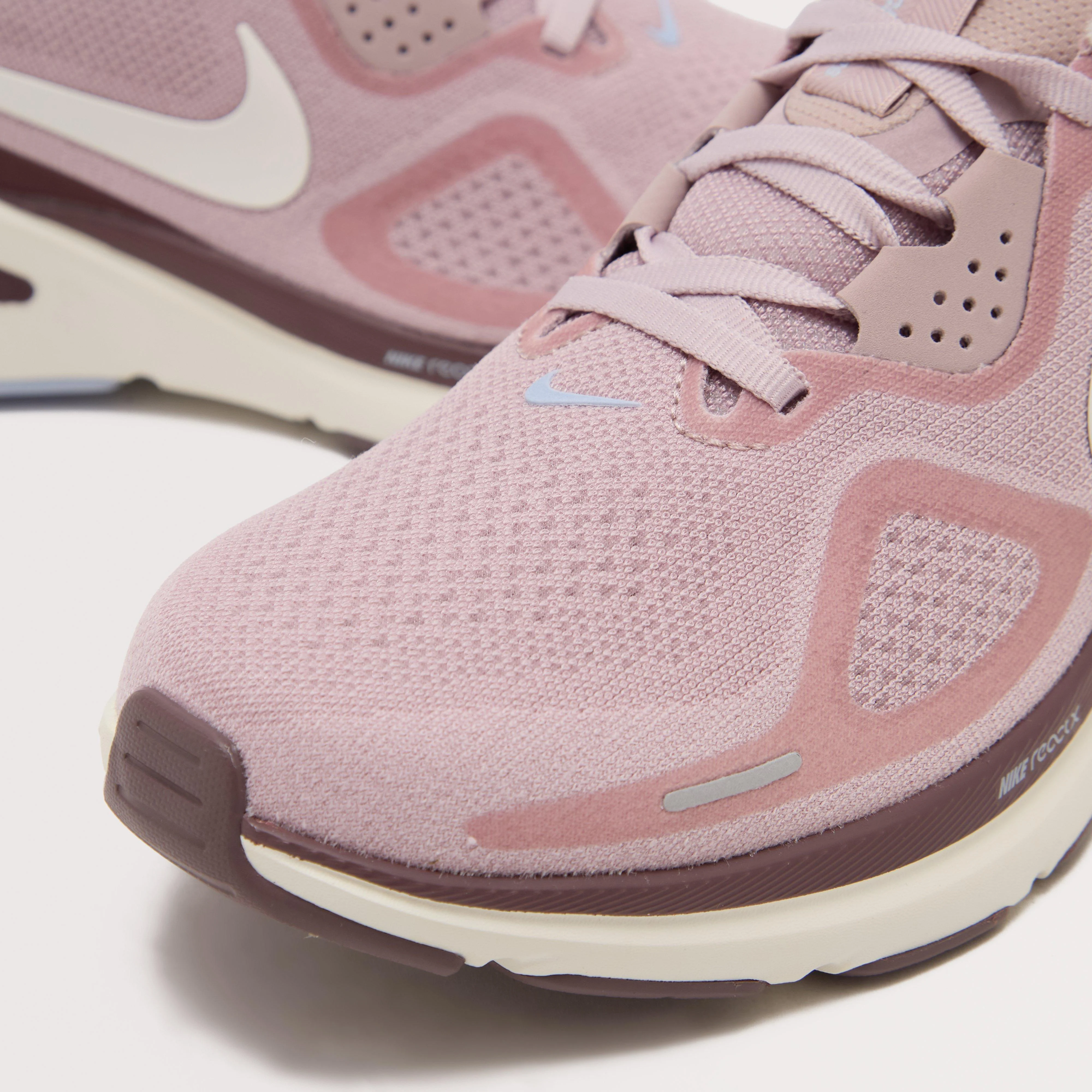 Women's Structure 26 Road Running Shoe - Image 4