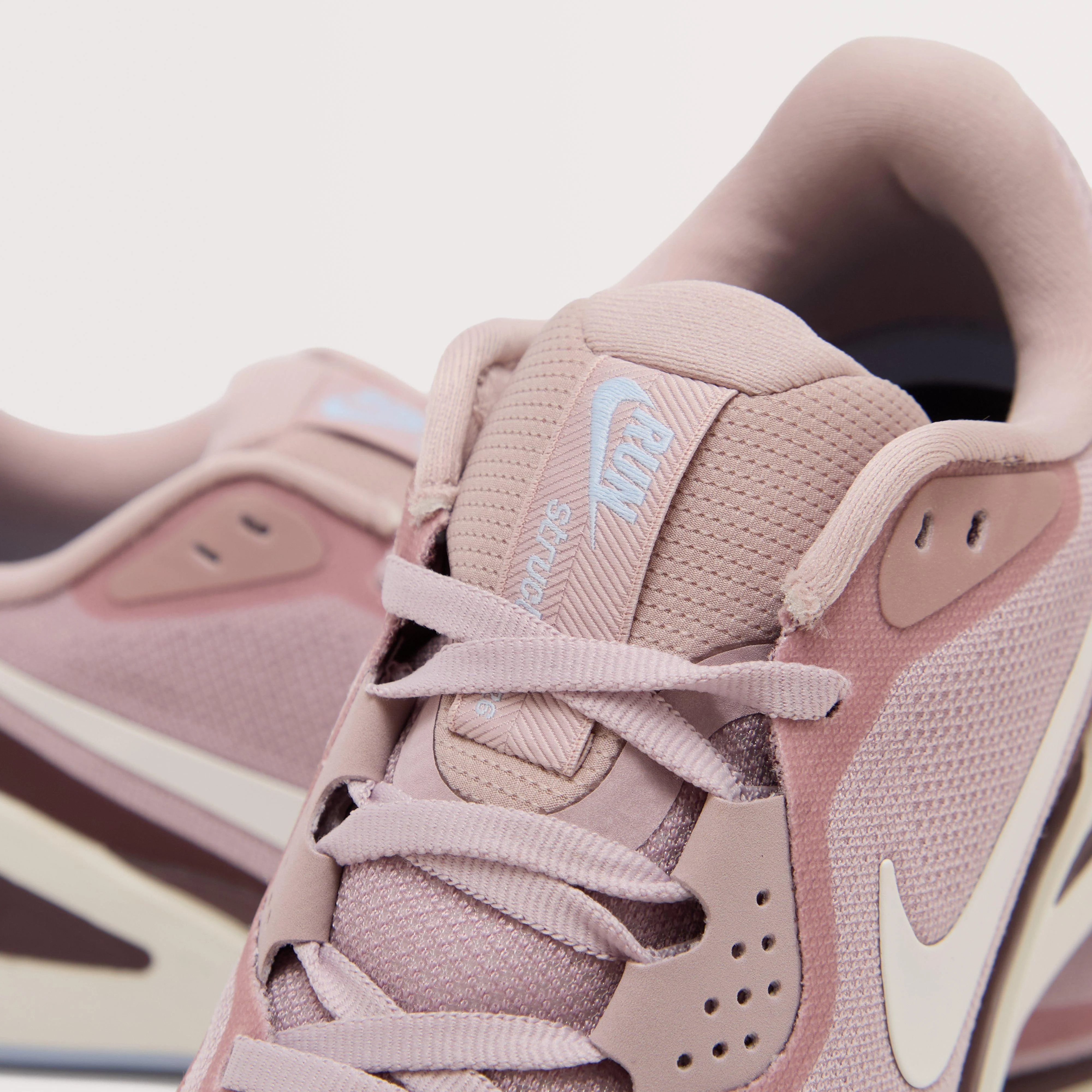 Women's Structure 26 Road Running Shoe - Image 5