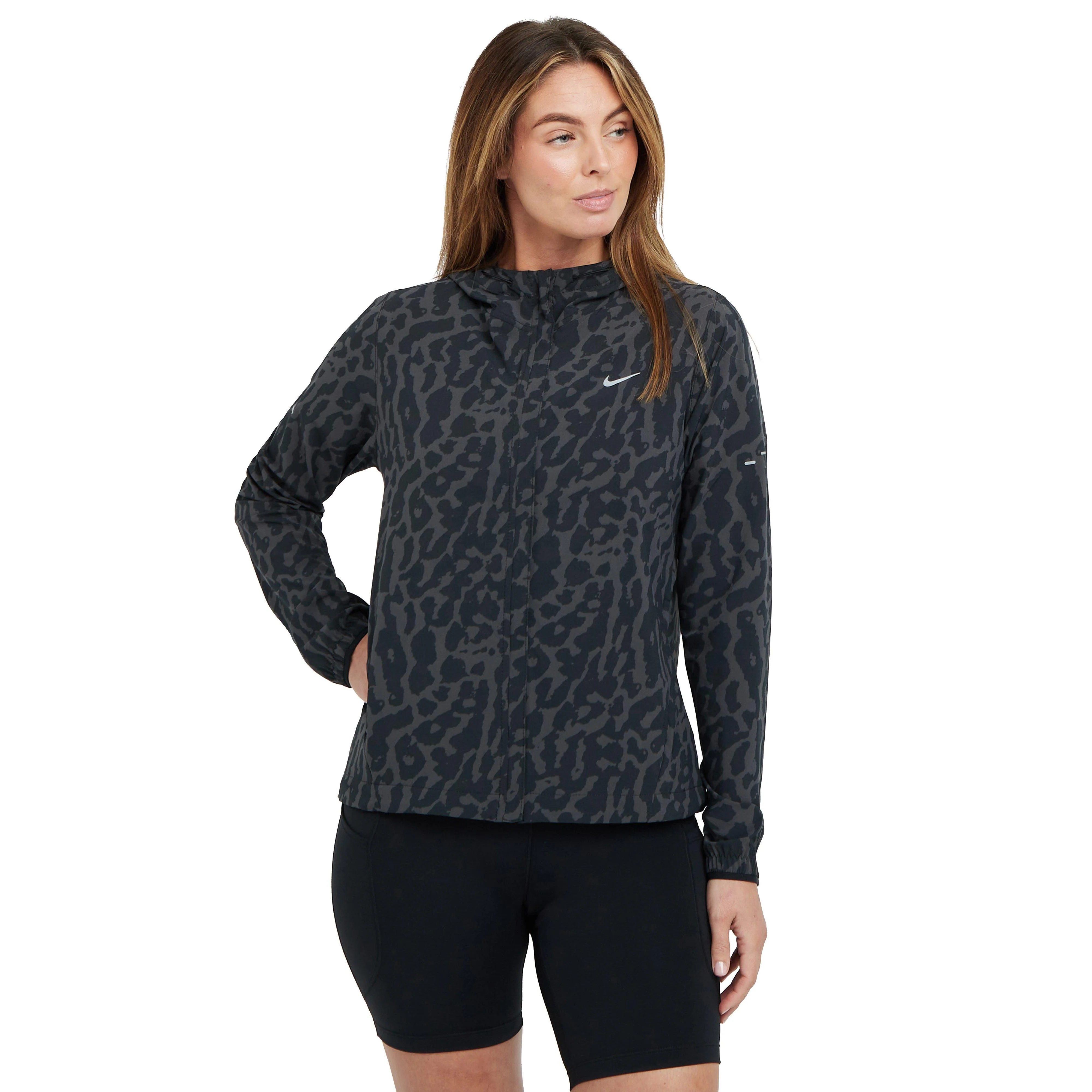 Women's Swift Dri-FIT Packable Running Jacket - Image 11