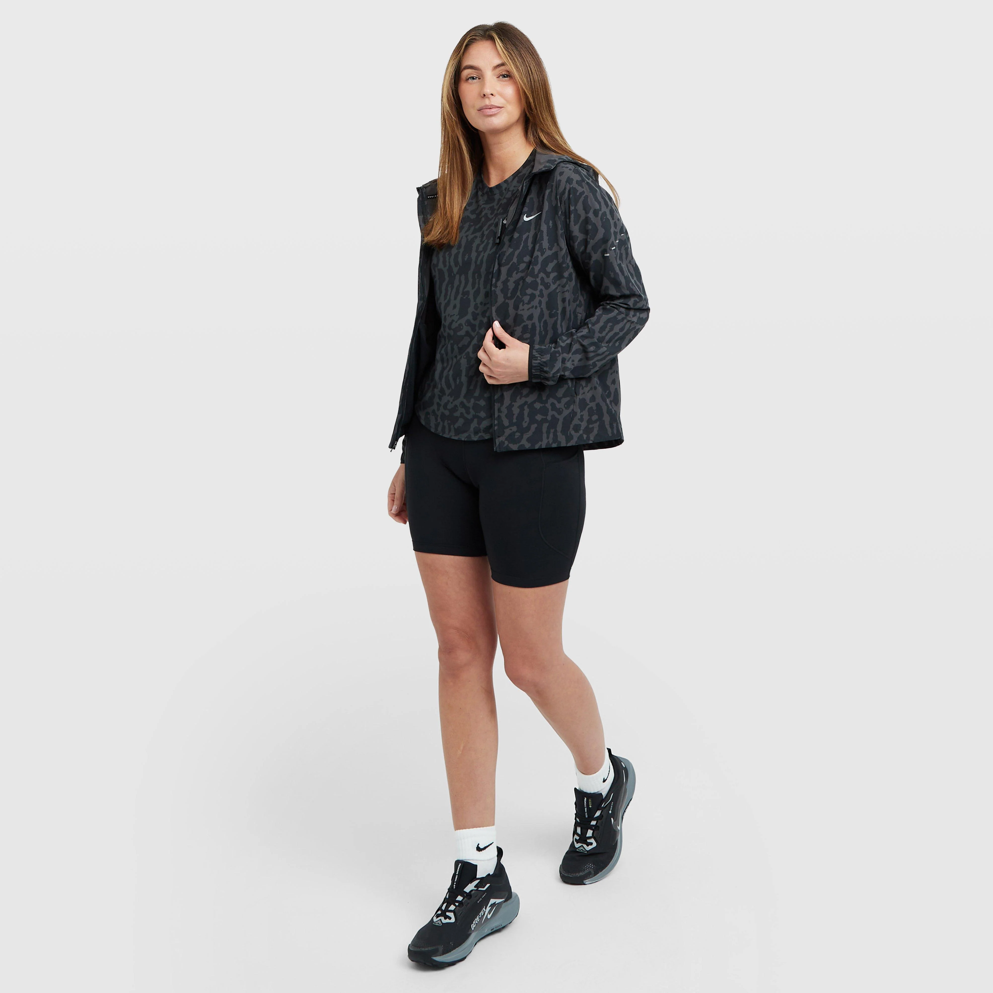 Women's Swift Dri-FIT Packable Running Jacket - Image 3