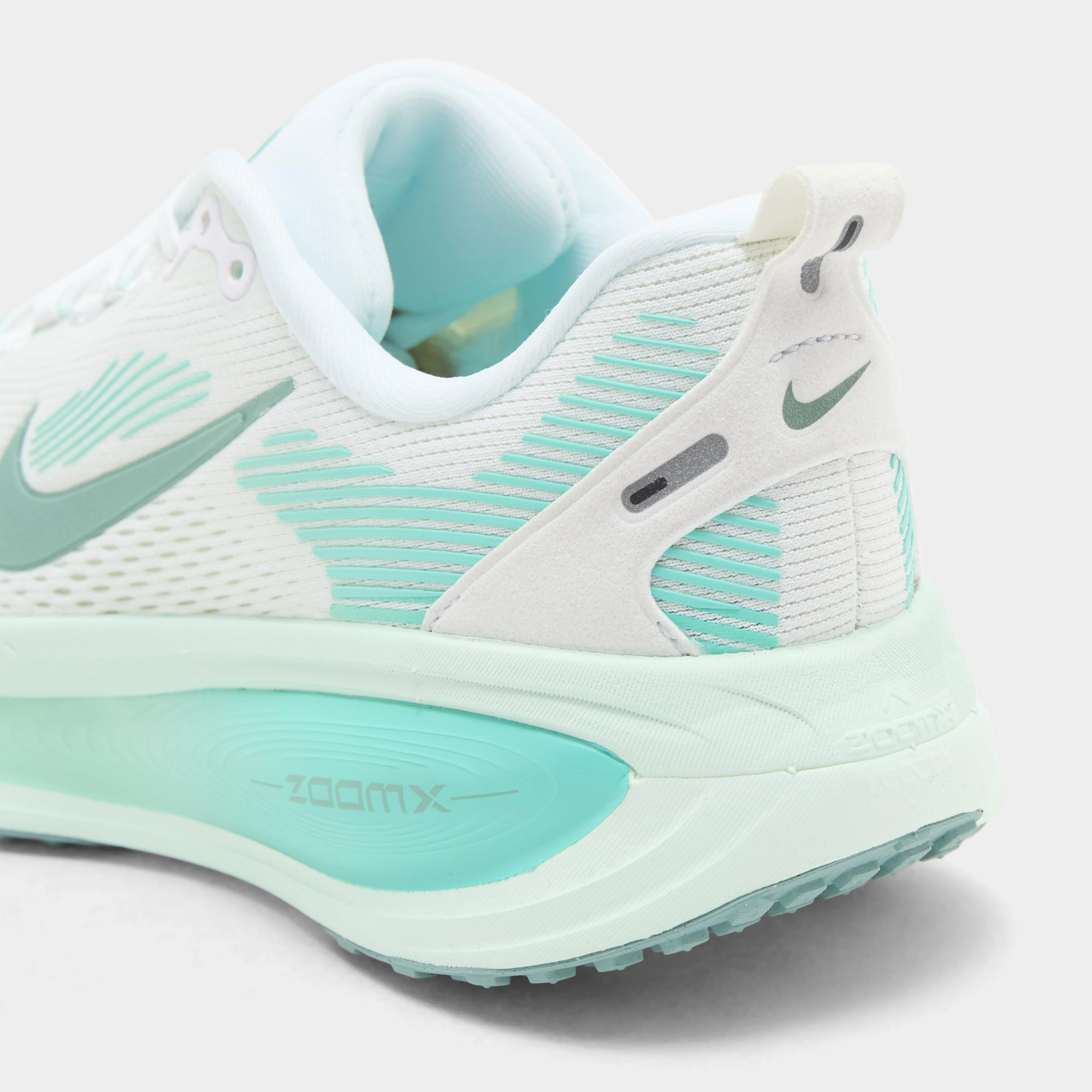 Women’s Vomero 18 Road Running Shoes - Image 6
