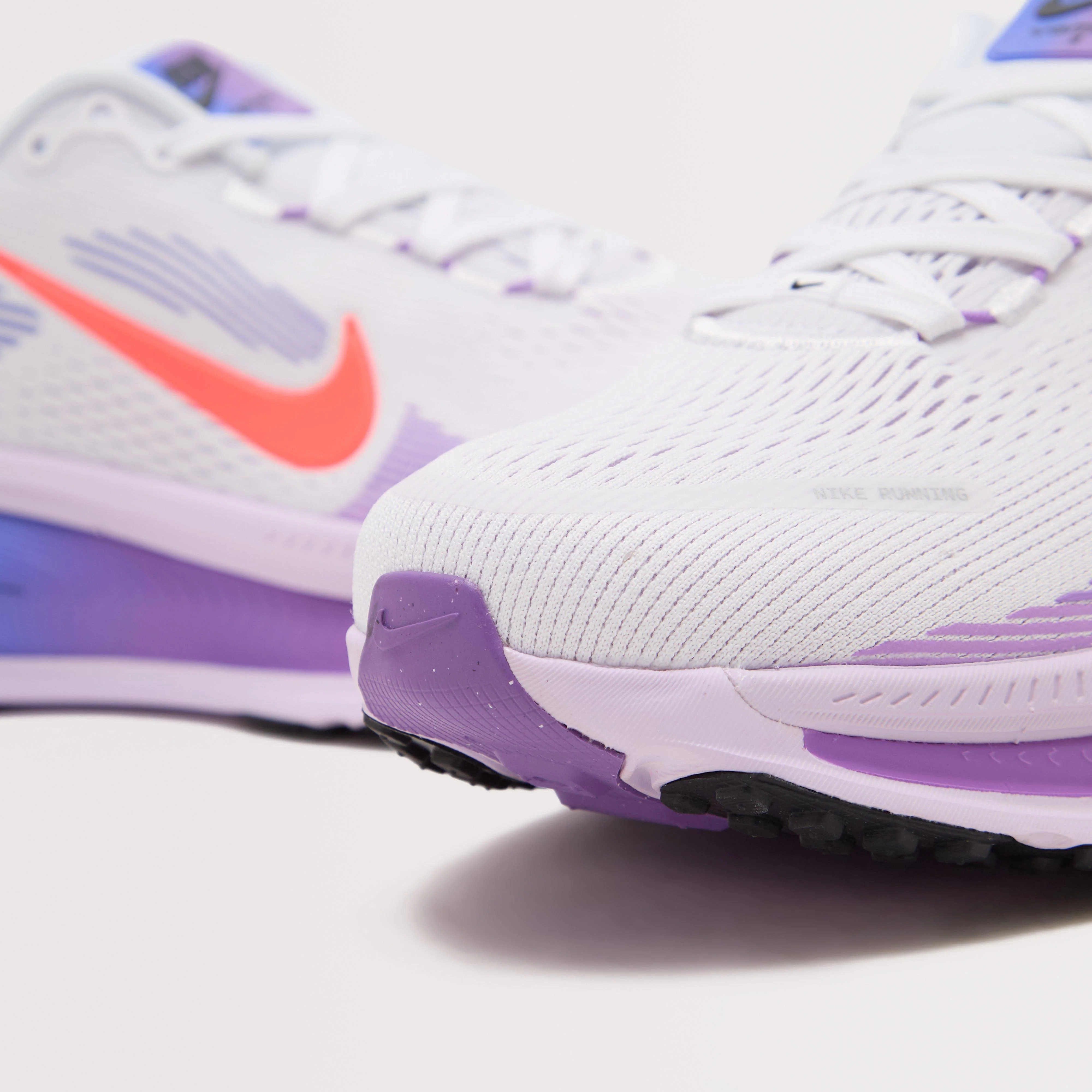Women’s Vomero 18 Road Running Shoes - Image 4