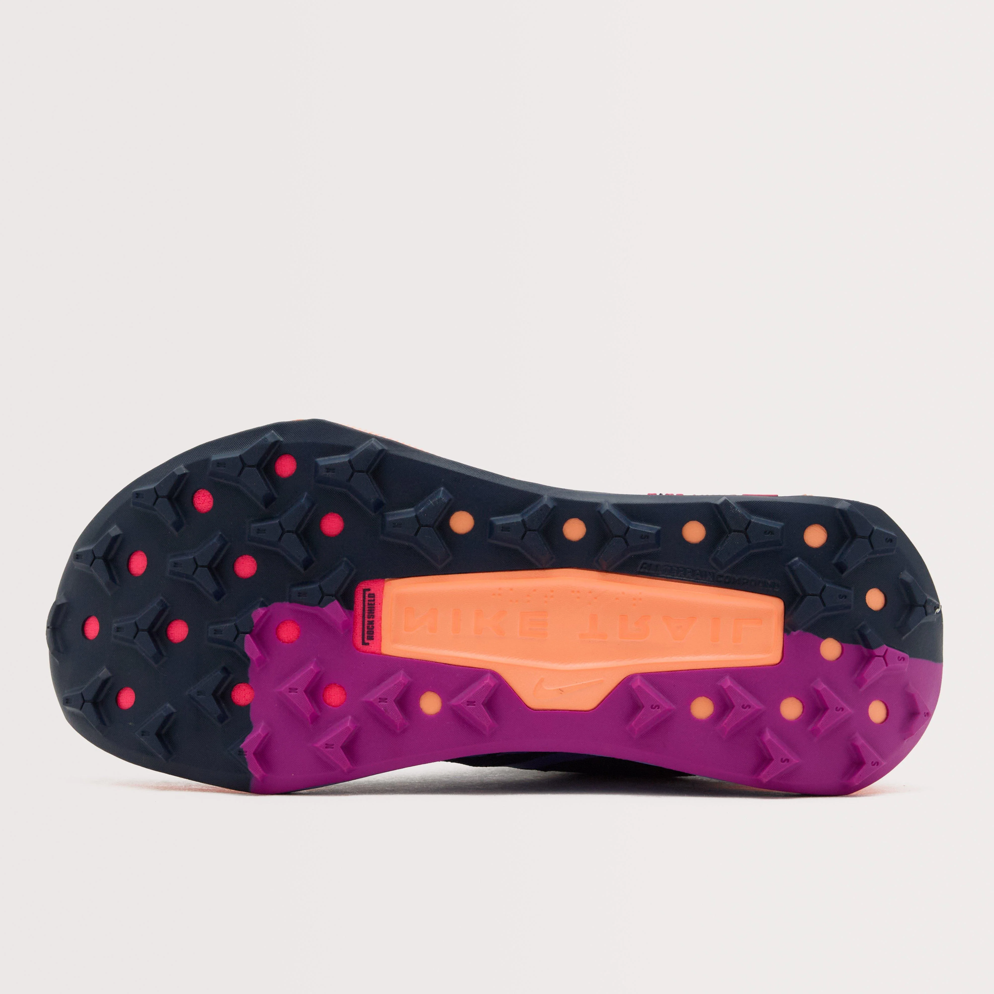 Women’s Wildhorse 10 Trail Running Shoes - Image 3