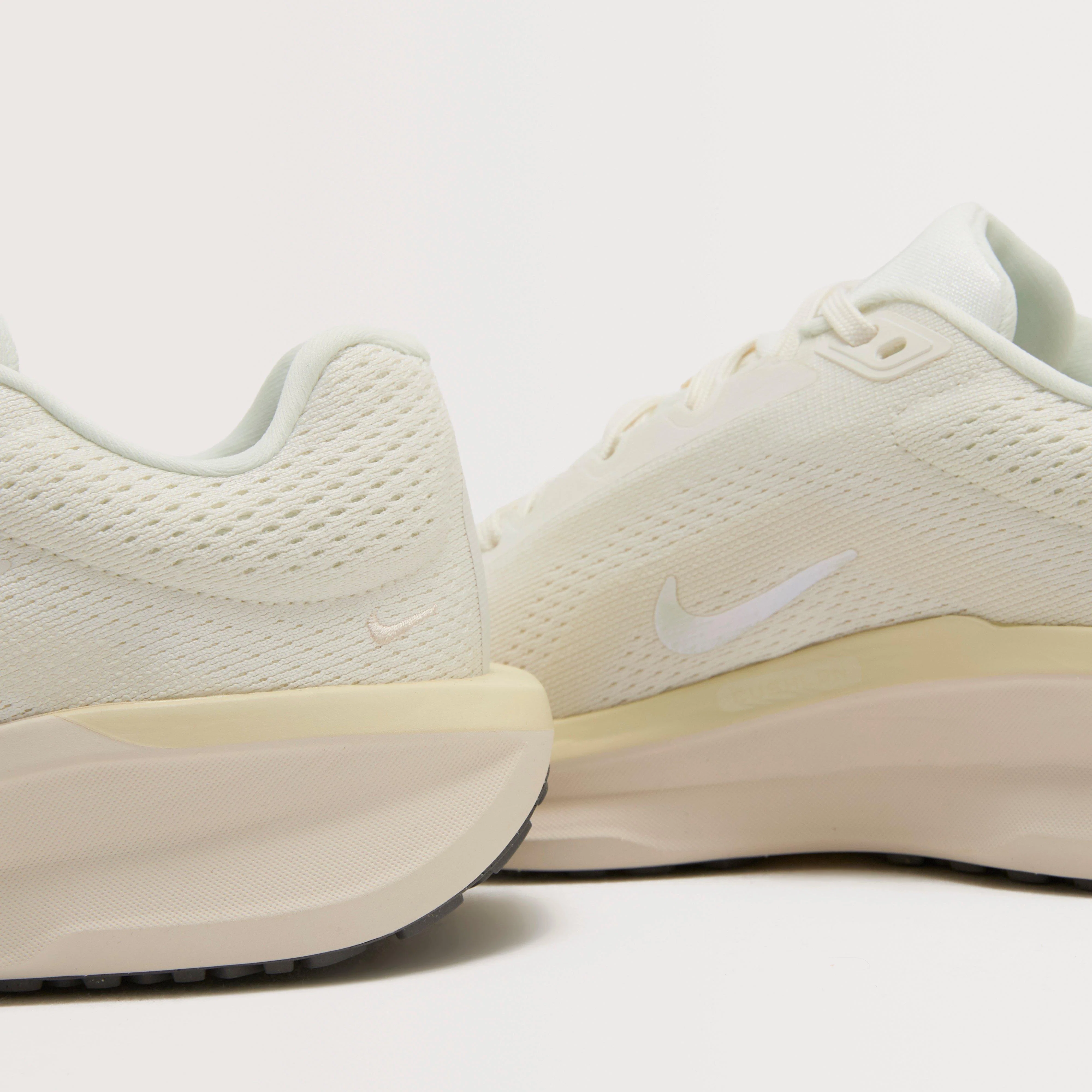 Women’s Winflo 11 Road Running Shoes - Image 5