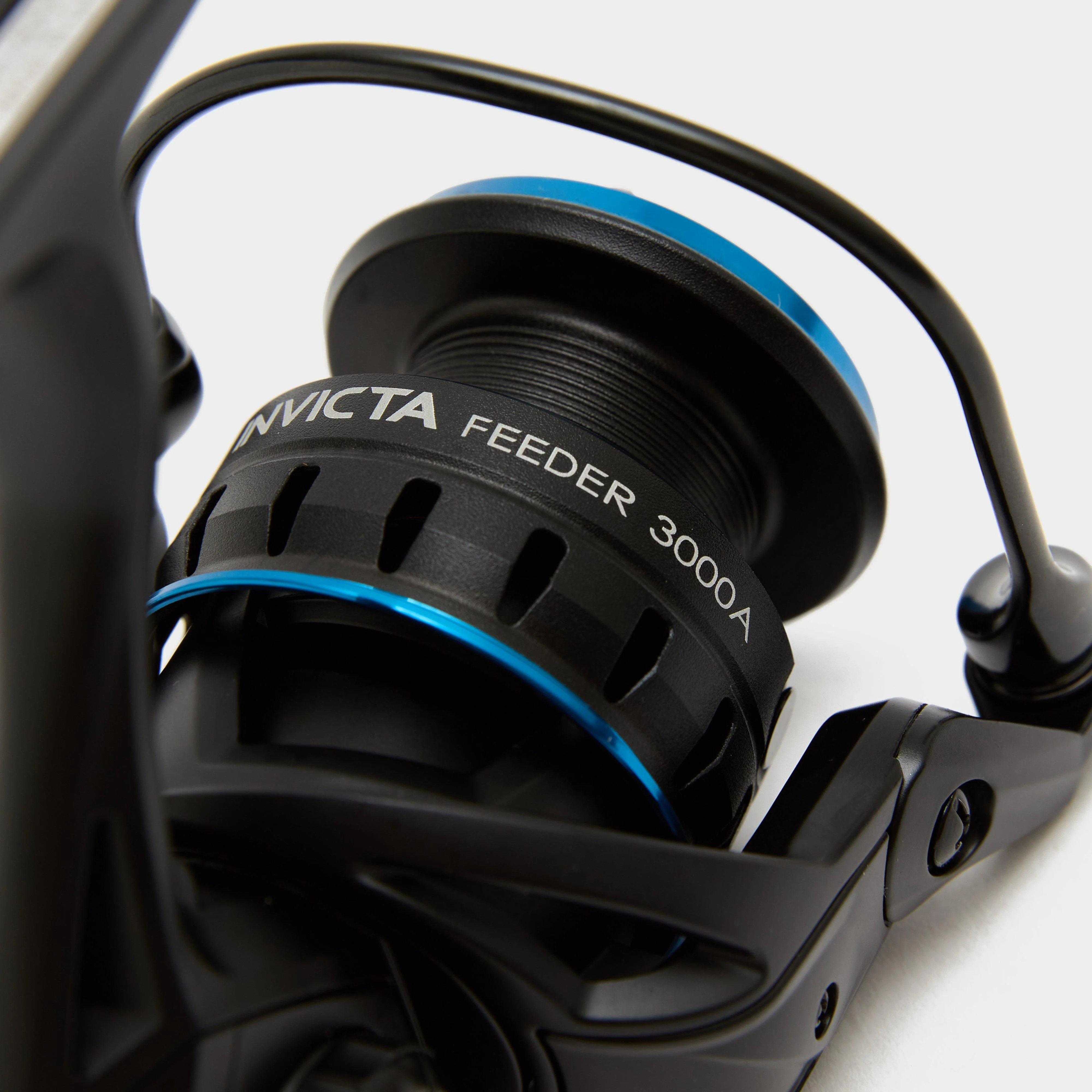 Invicta Feeder Reel 3000 - Image 5