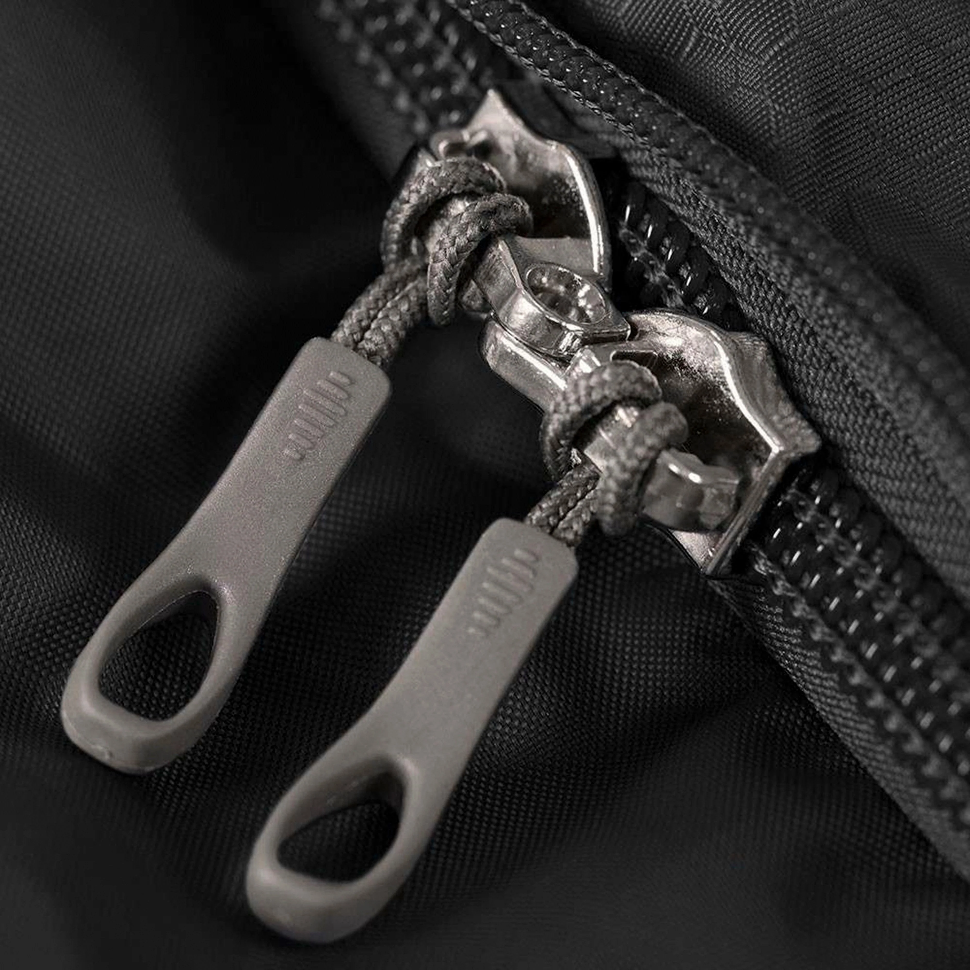 Farpoint 40 Travel Rucksack - Image 3