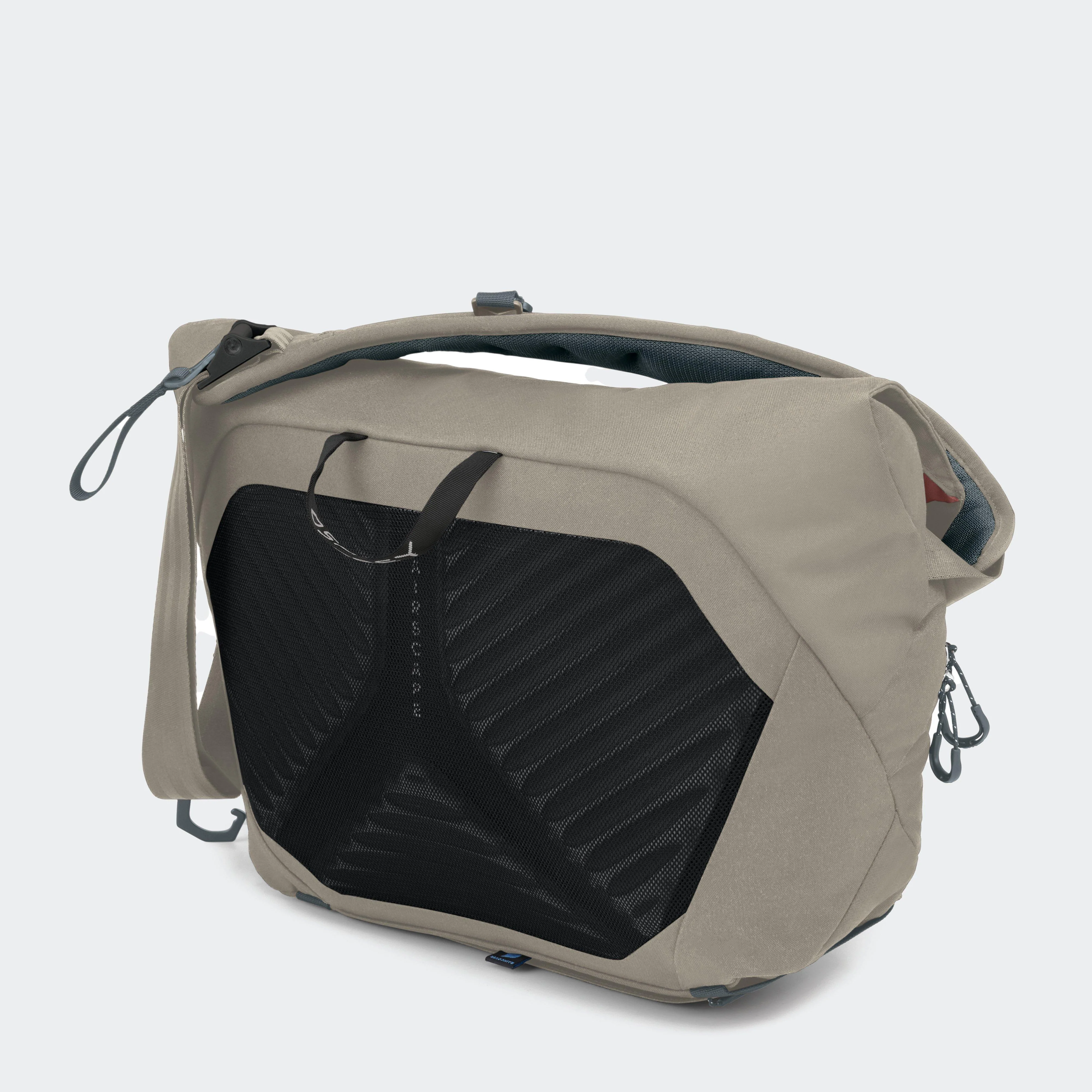 Metron 18 Messenger Cycling Backpack - Image 4