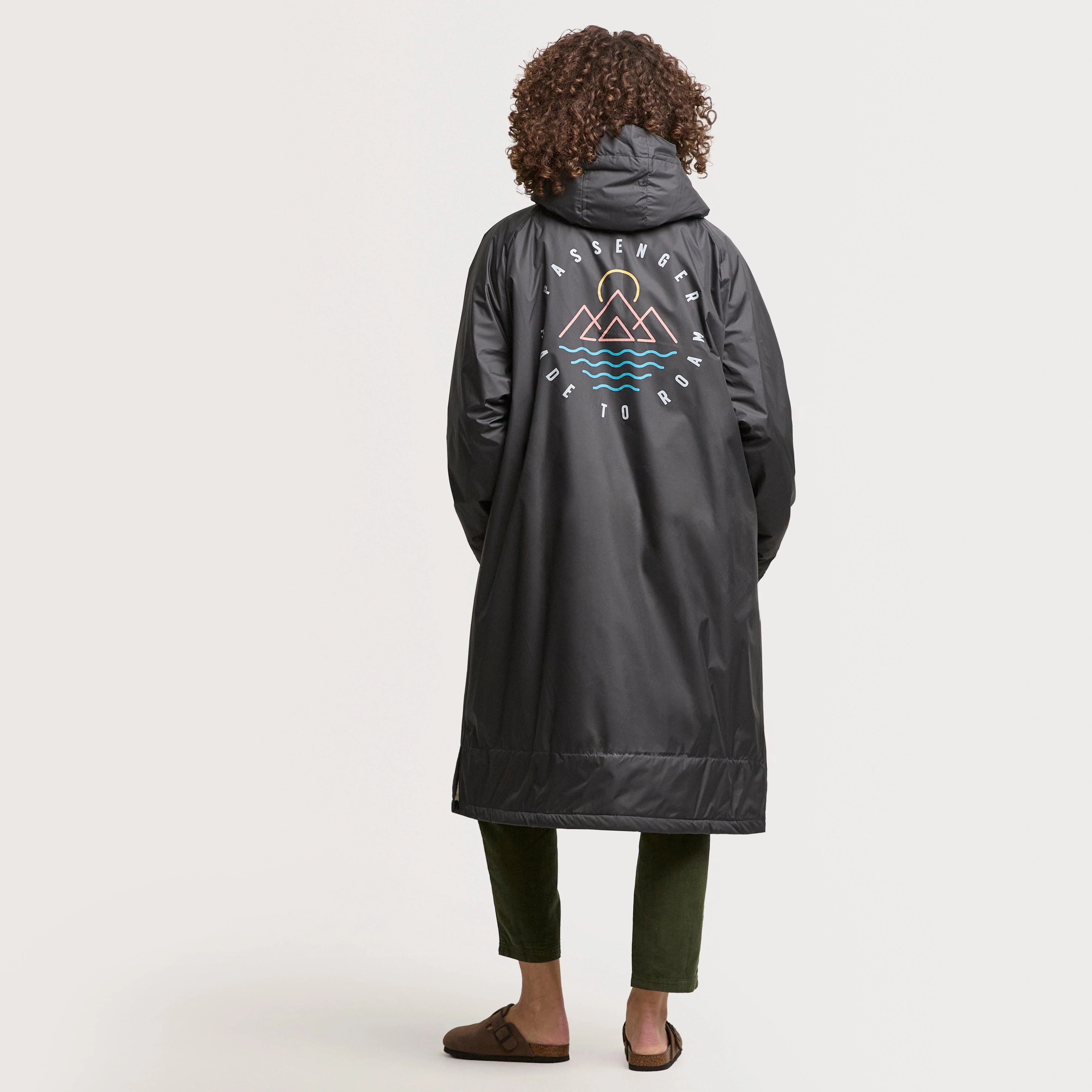 Women’s Escapism Sherpa Lined Changing Robe - Image 3